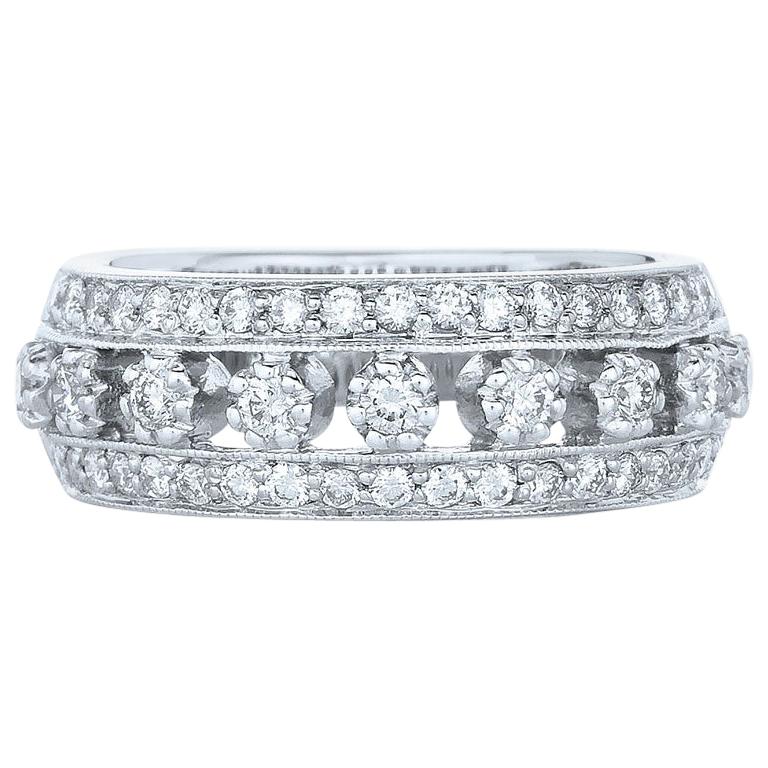 Kwiat Diamond Ring from the Stardust Collection in 18 Karat White Gold For Sale