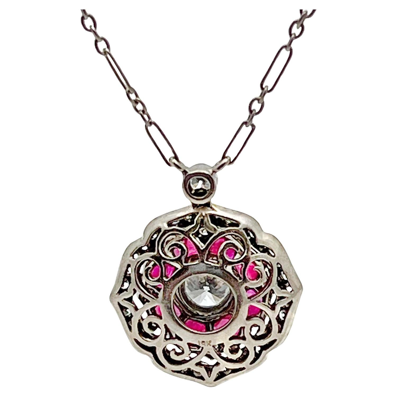 Collier pendentif à fleurs Kwiat diamant rubis Excellent état - En vente à Palm Beach, FL