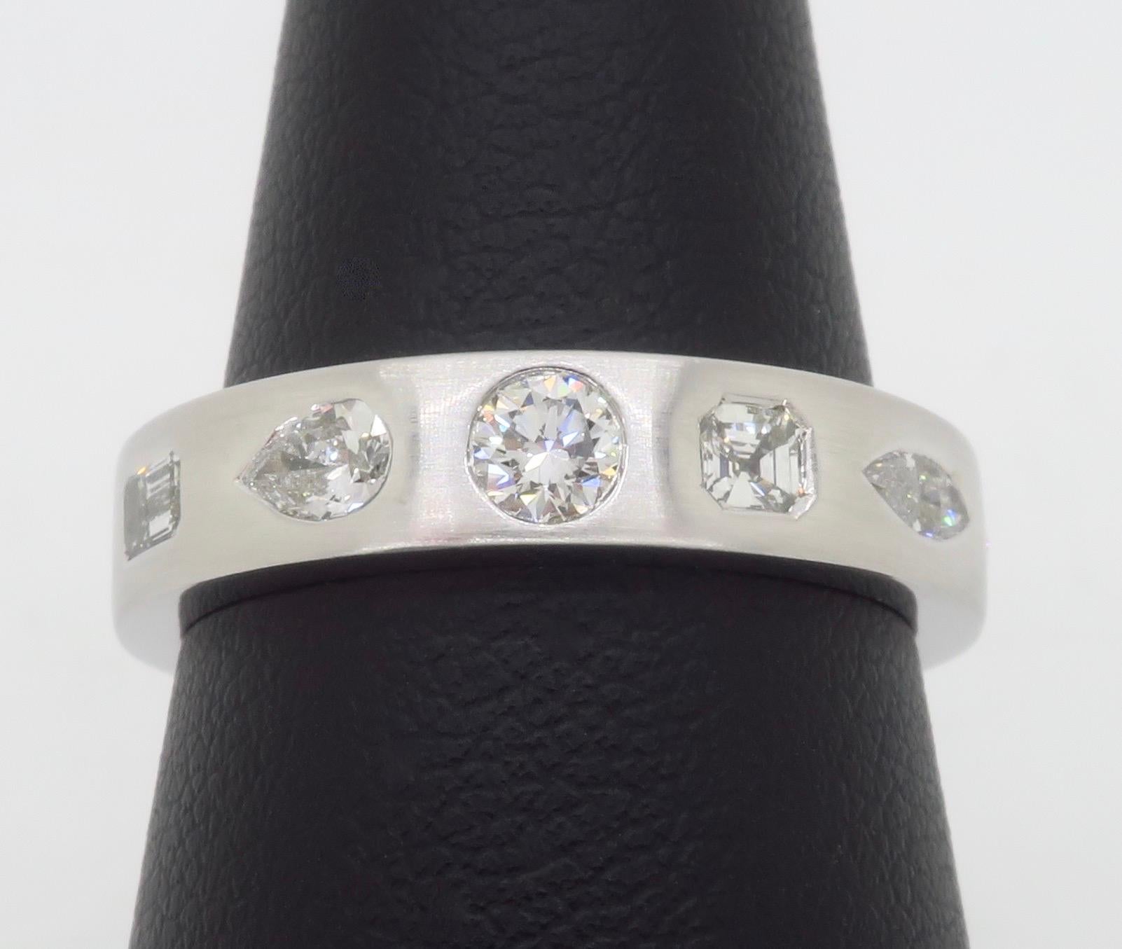 Kwiat Multi-Shaped Diamond Stackable Ring For Sale 6