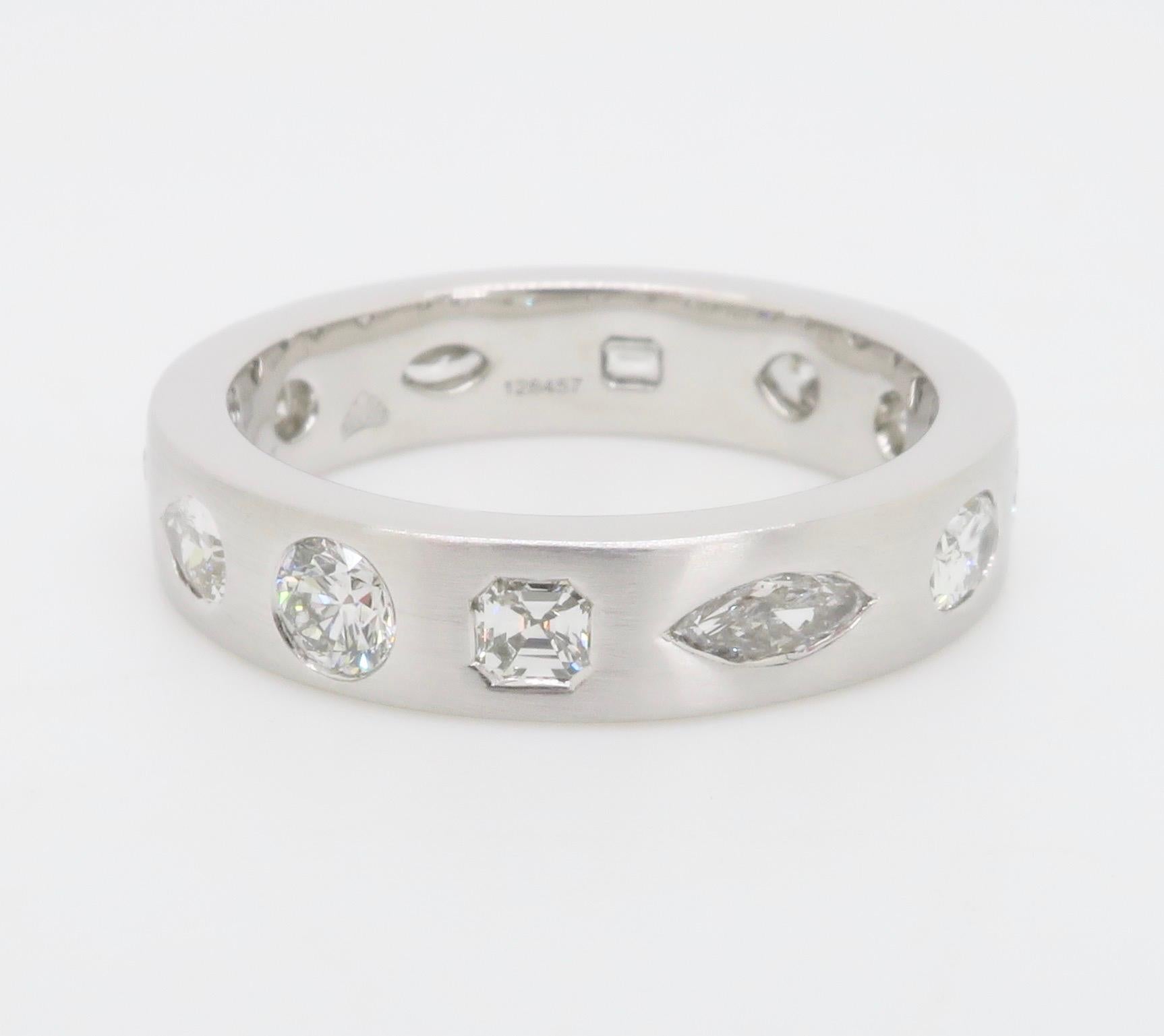 Kwiat Multi-Shaped Diamond Stackable Ring For Sale 4