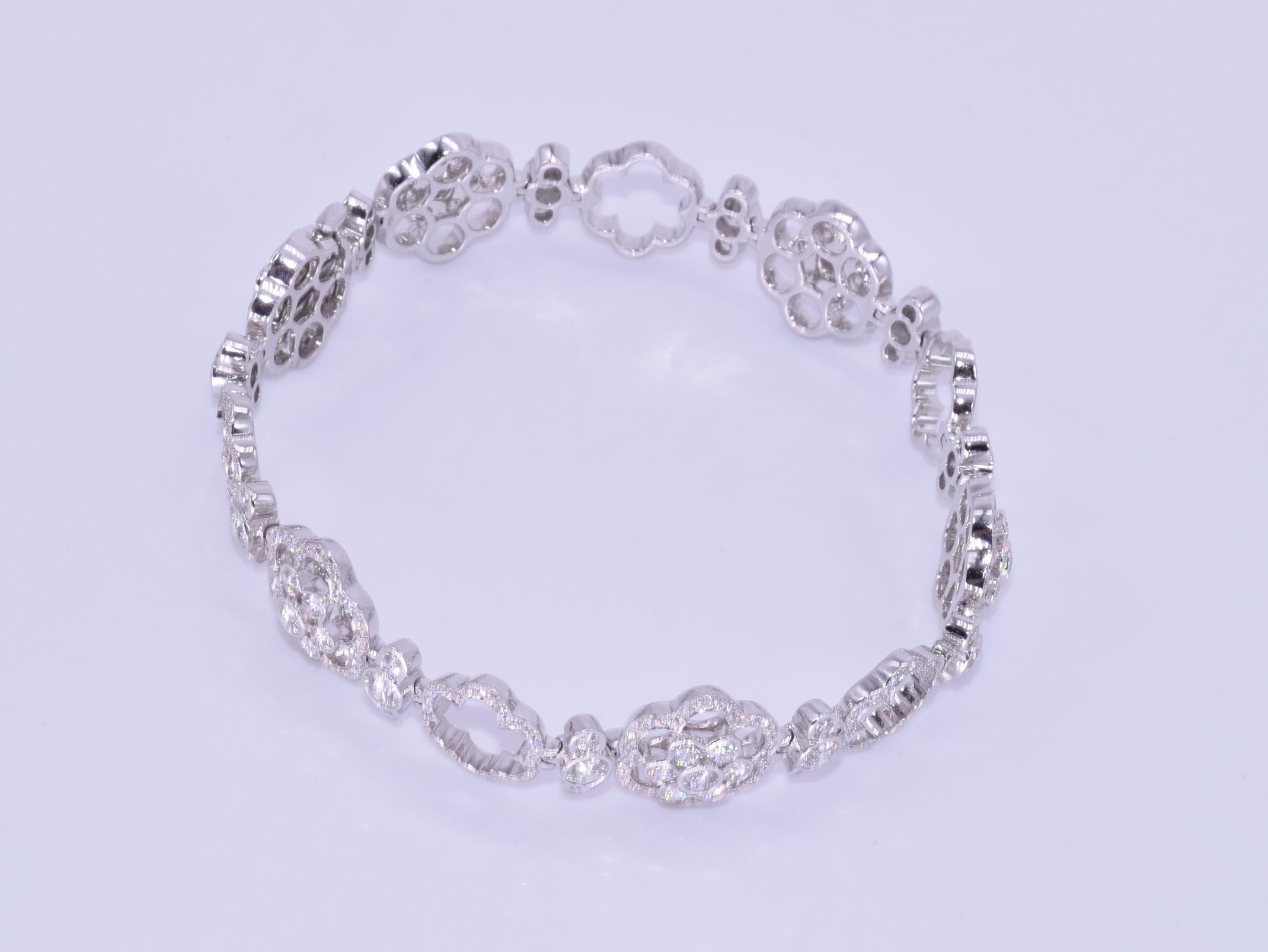 Contemporary Kwiat Oasis Diamond Bracelet in 18 Karat White Gold