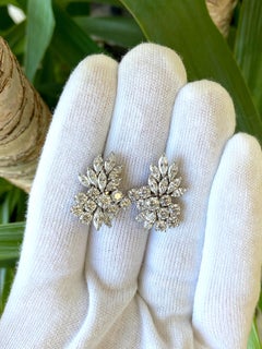 Pendientes de diamantes Kwiat en platino de 8 quilates talla marquesa y redonda
