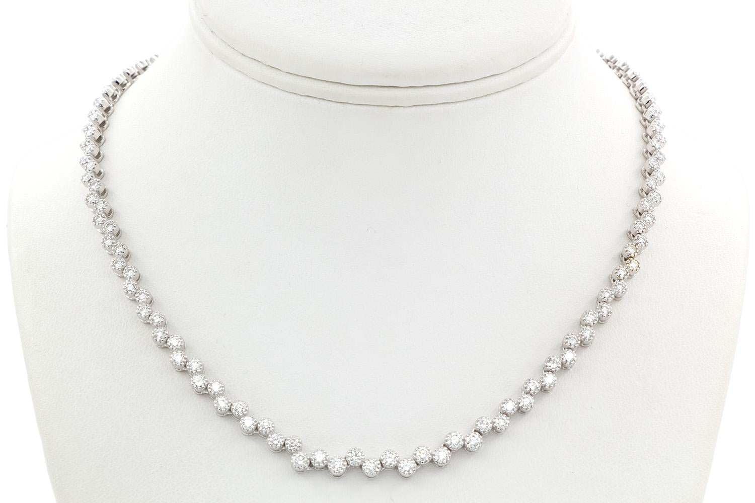 Collana di diamanti Kwiat Stardust Zigzag Graduated in oro bianco 18k 5,27ctw In condizioni ottime in vendita a Tustin, CA