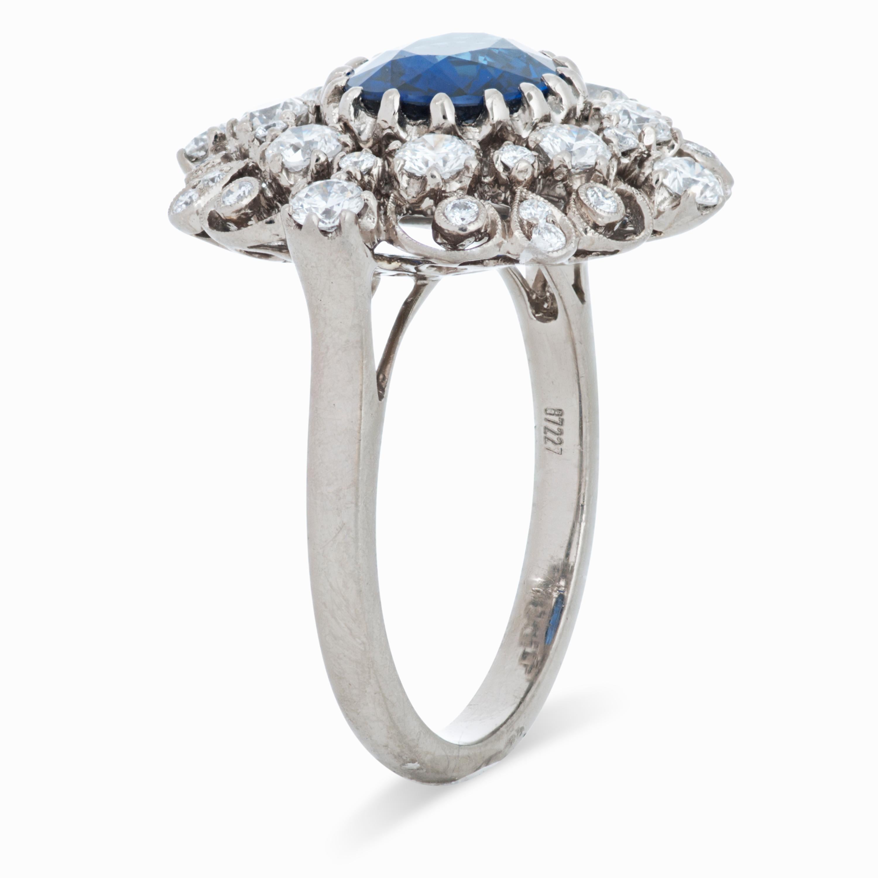 Kwiat Vintage Kollektion Art Deco Stil 2,0 Karat Saphir und Diamant 18kw Ring (Art déco) im Angebot