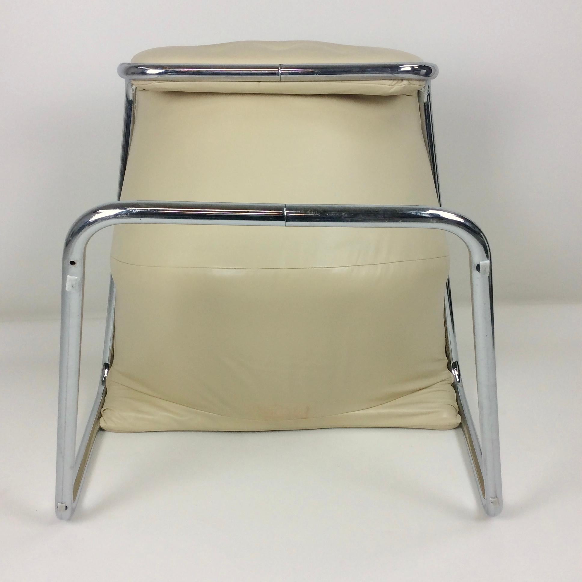 Kwok Hoi Chan Boxer Leather Lounge Chair for Steiner, circa 1971, France 1