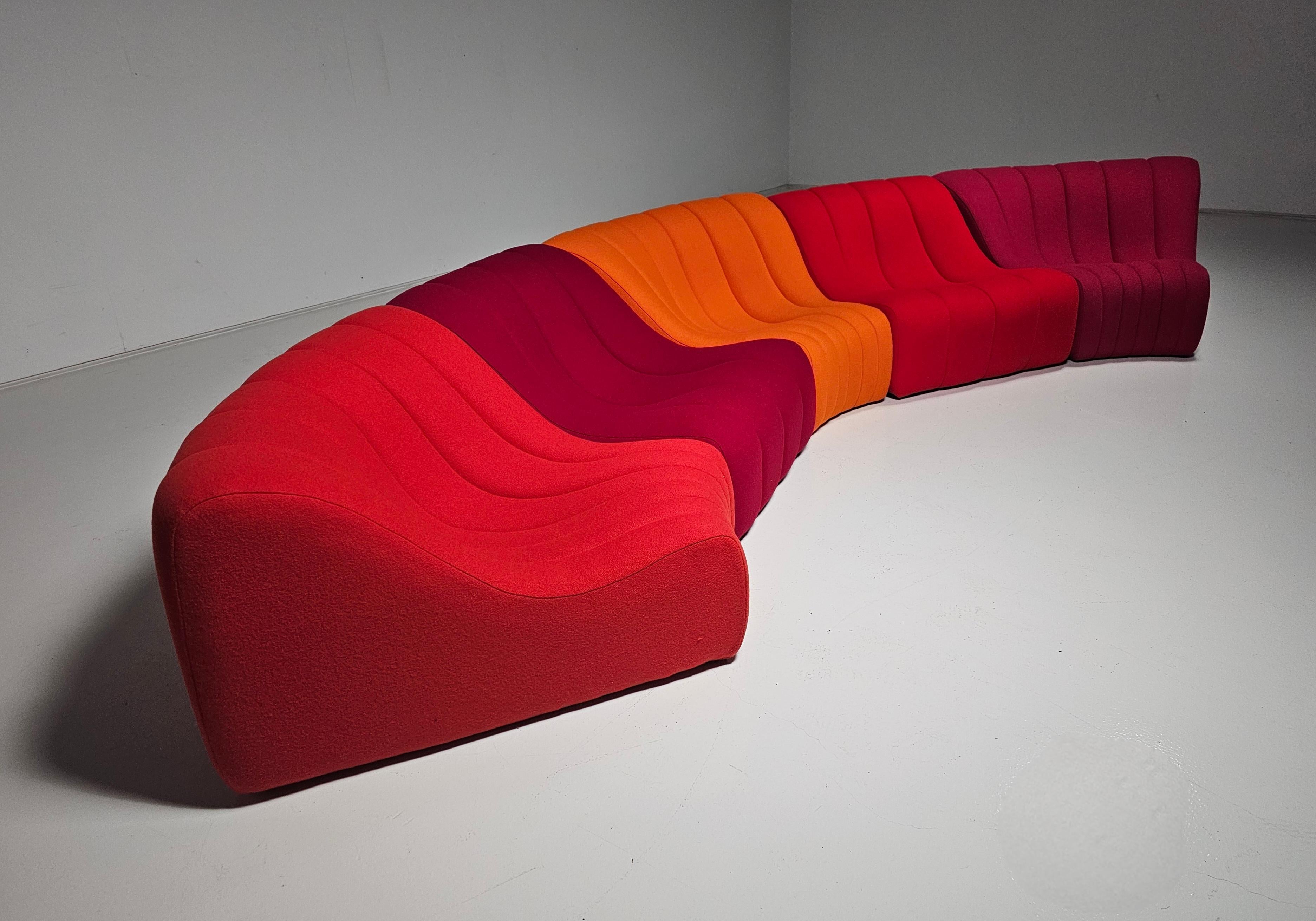 Mid-Century Modern Kwok Hoi Chan 'Chromatic'  modular multi-color sofa, Steiner, 1970s For Sale