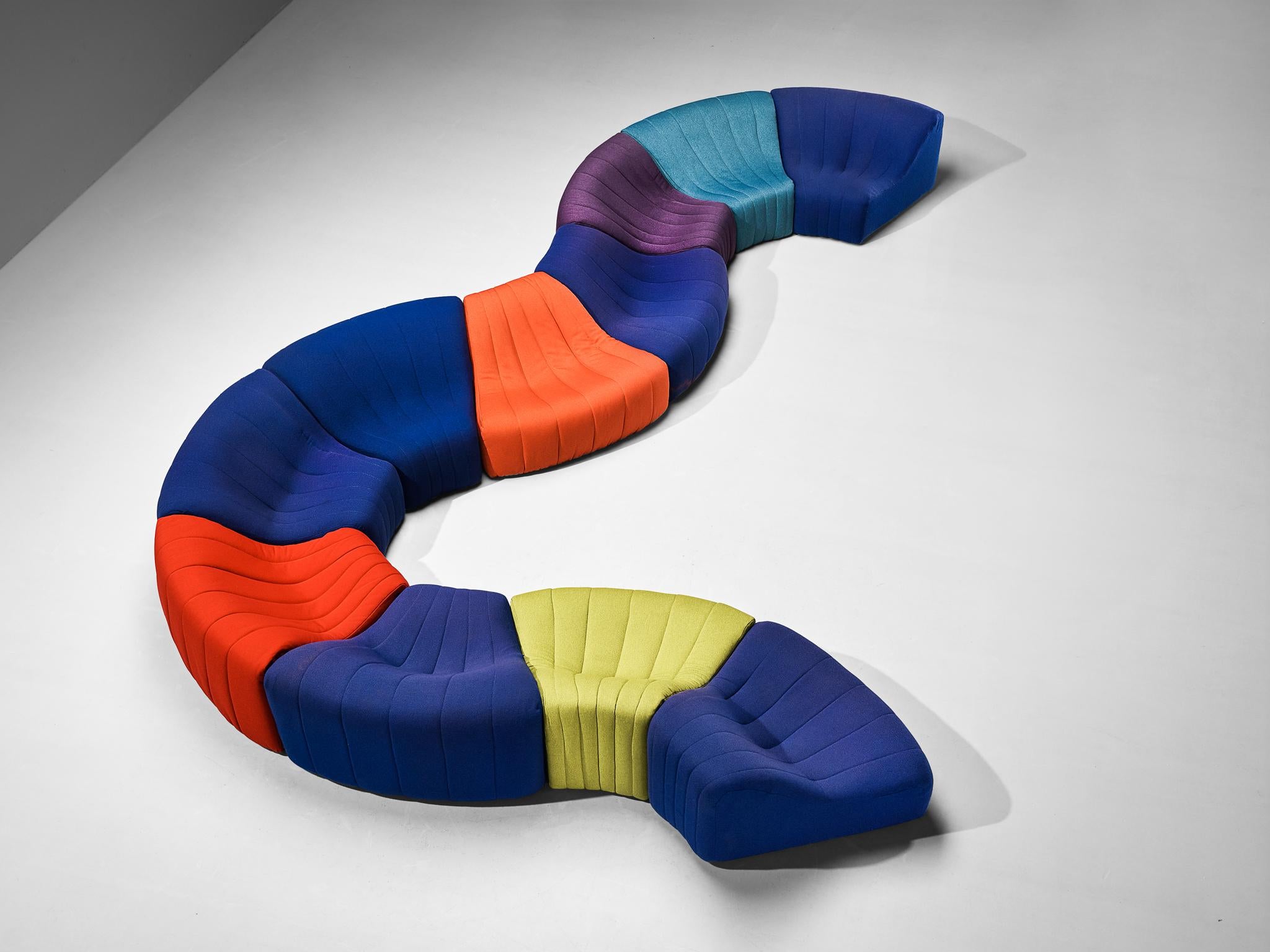 Kwok Hoi Chan for Steiner, sectional sofa, model ´chromatic´, fabric, France, 1970

A postmodern design by Kwok Hoi Chan created in 1970 for Steiner. Design in the seventies was all about going beyond the strict conventions of modernism, with the