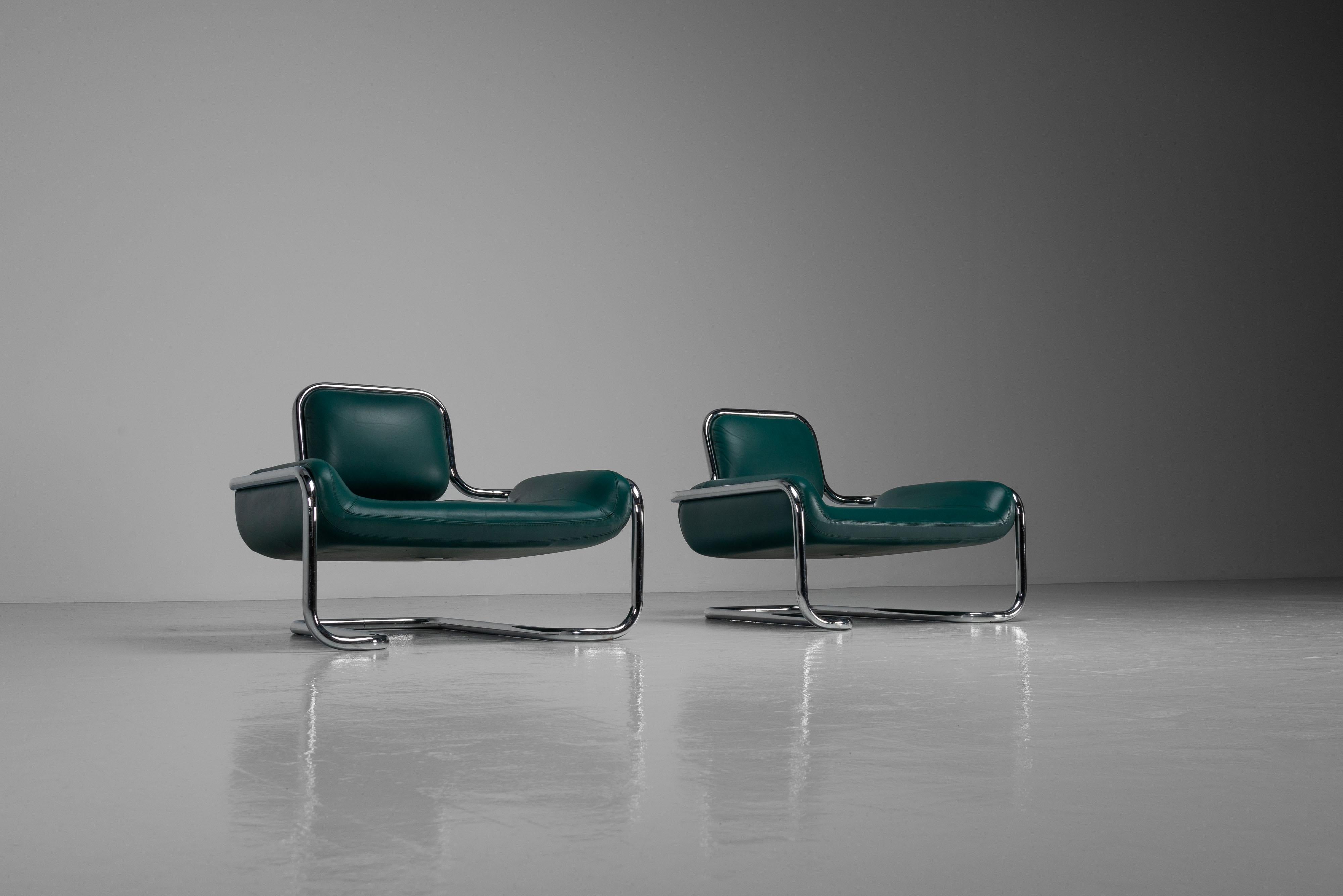 Cuir Kwok Hoi Chan Chaises longues au citron Steiner France 1971