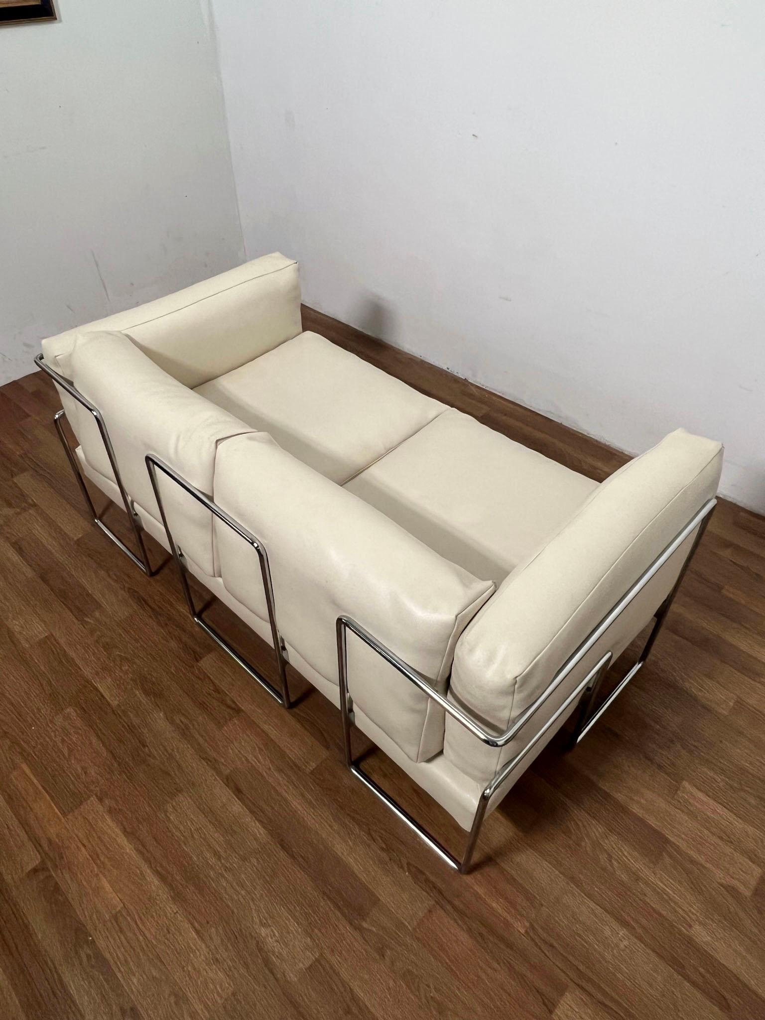 Kwok Hoi Chan Loveseat Sofa for Steiner, France, Circa 1960s In Good Condition In Peabody, MA