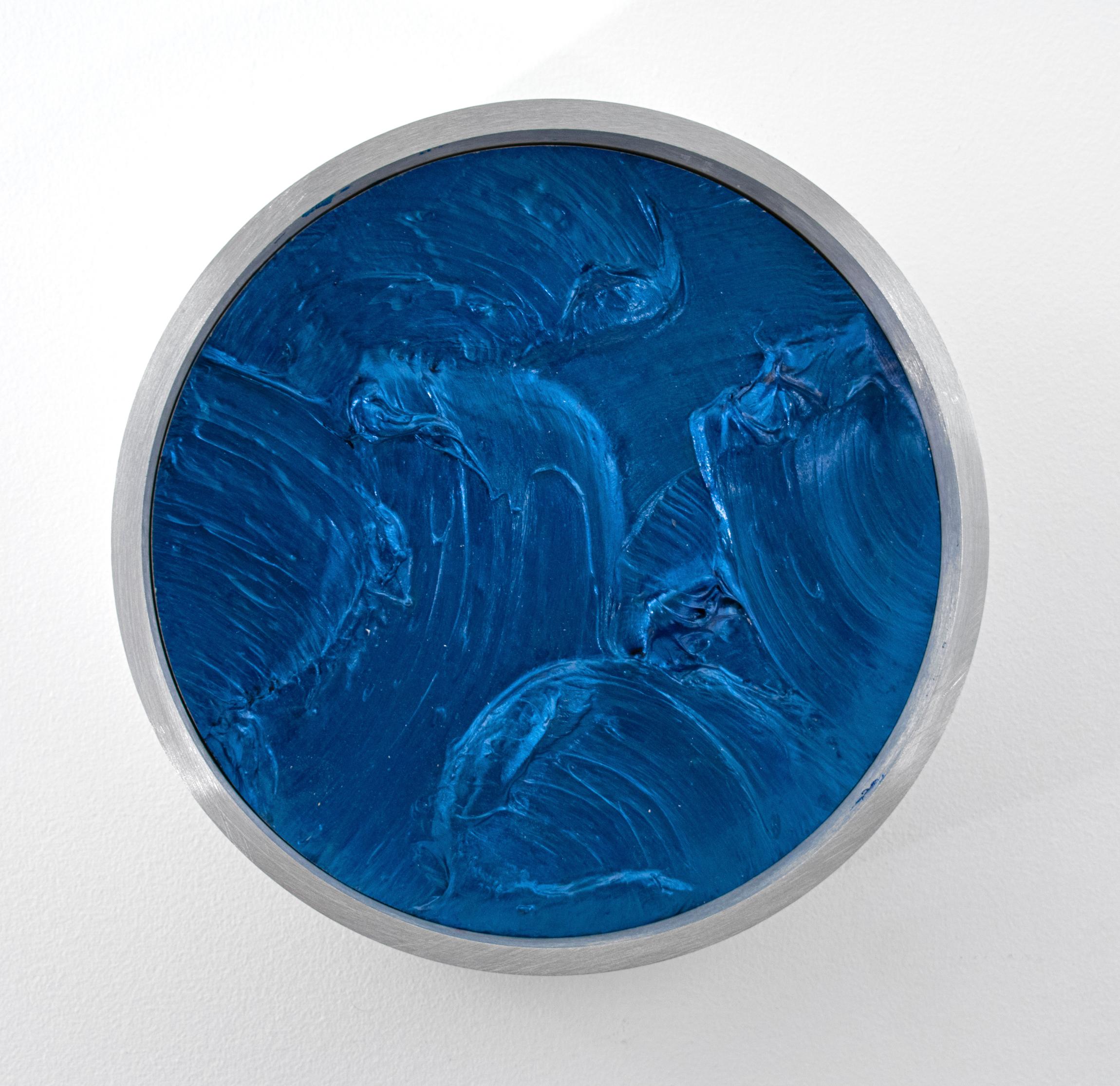 Wave Pearl Trueing Blau – Mixed Media Art von KX2: Ruth Avra + Dana Kleinman