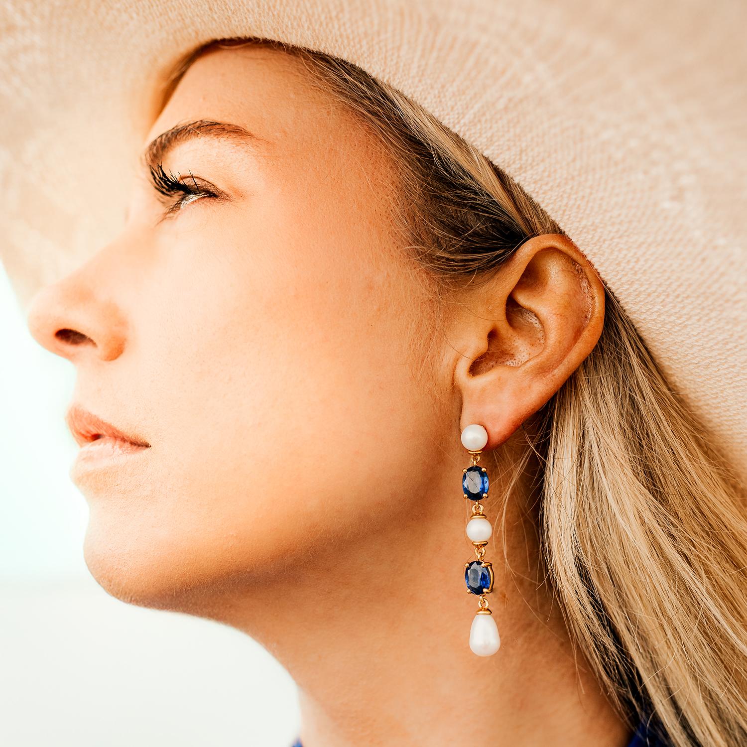 Contemporain Boucles d'oreilles longues en kyanite et perles baroques en vente