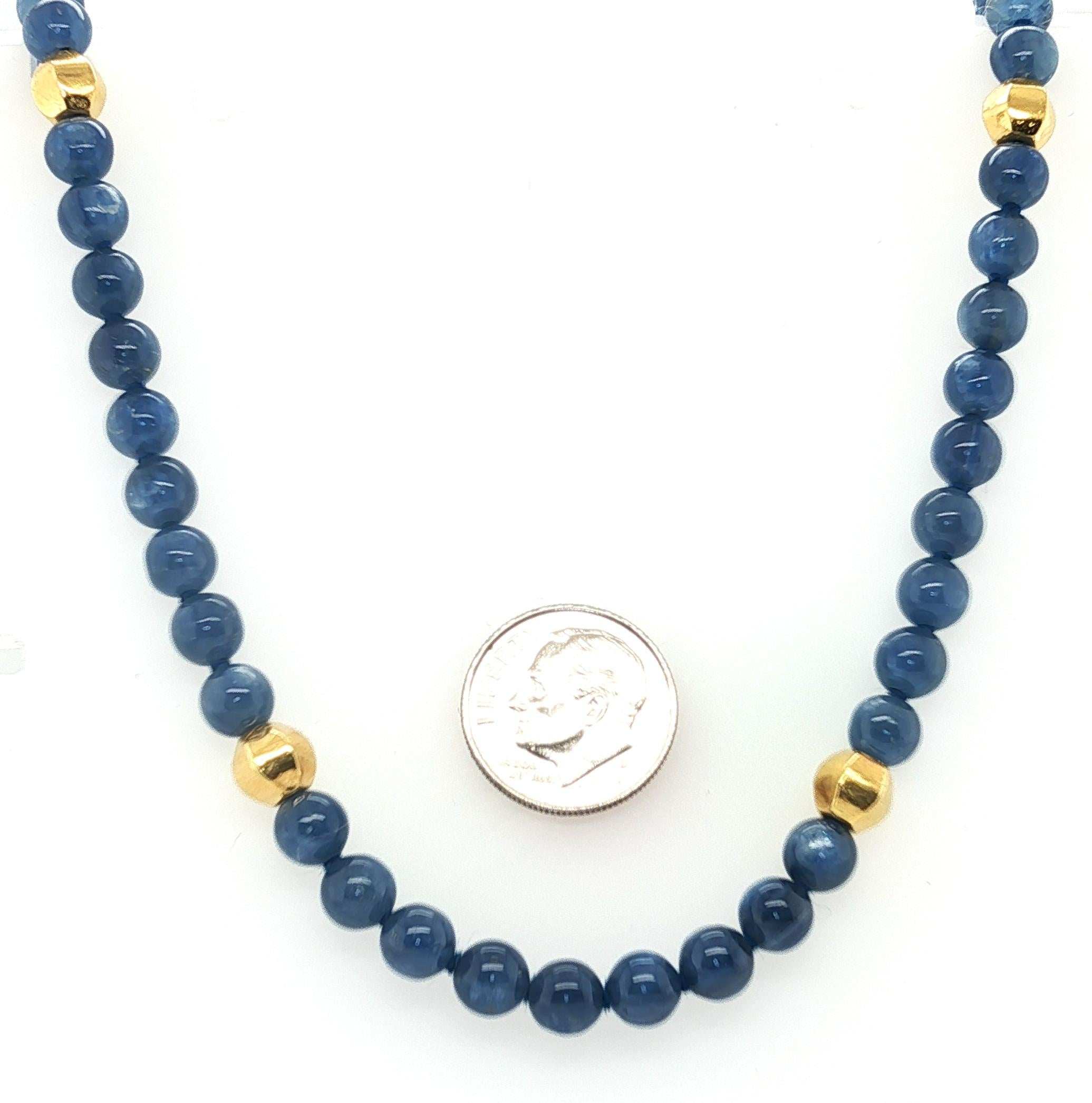 Artisan Collier en perles de kyanite et or jaune, 19,5 pouces en vente
