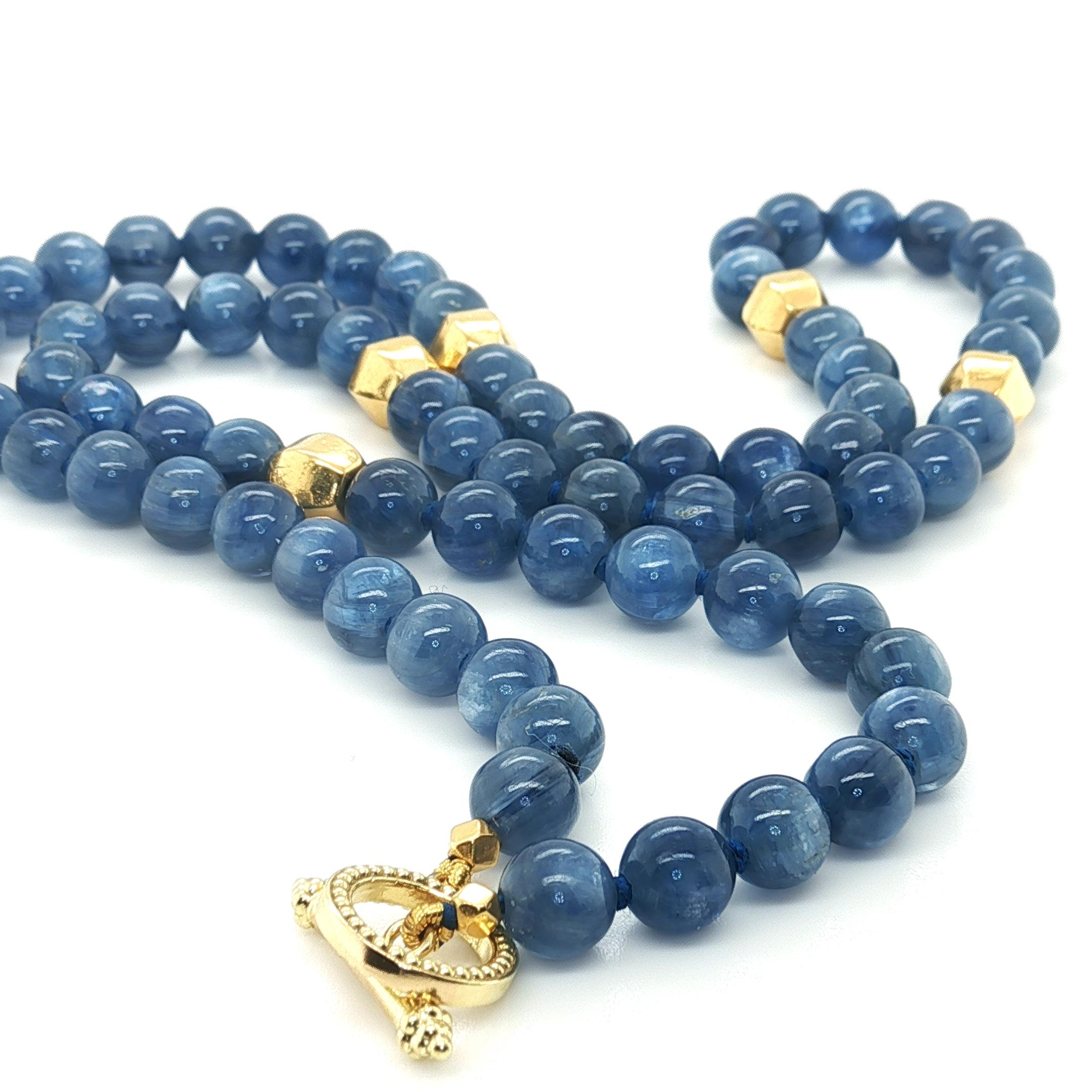 Collier en perles de kyanite et or jaune, 19,5 pouces Neuf - En vente à Los Angeles, CA