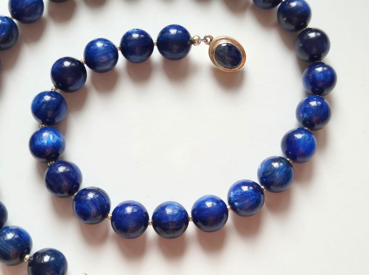 Perle Collier de perles Kyanite  en vente