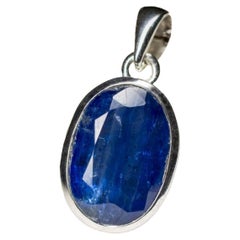 Pendentif unisexe de style vintage en argent avec Kyanite, pierre précieuse bleue naturelle