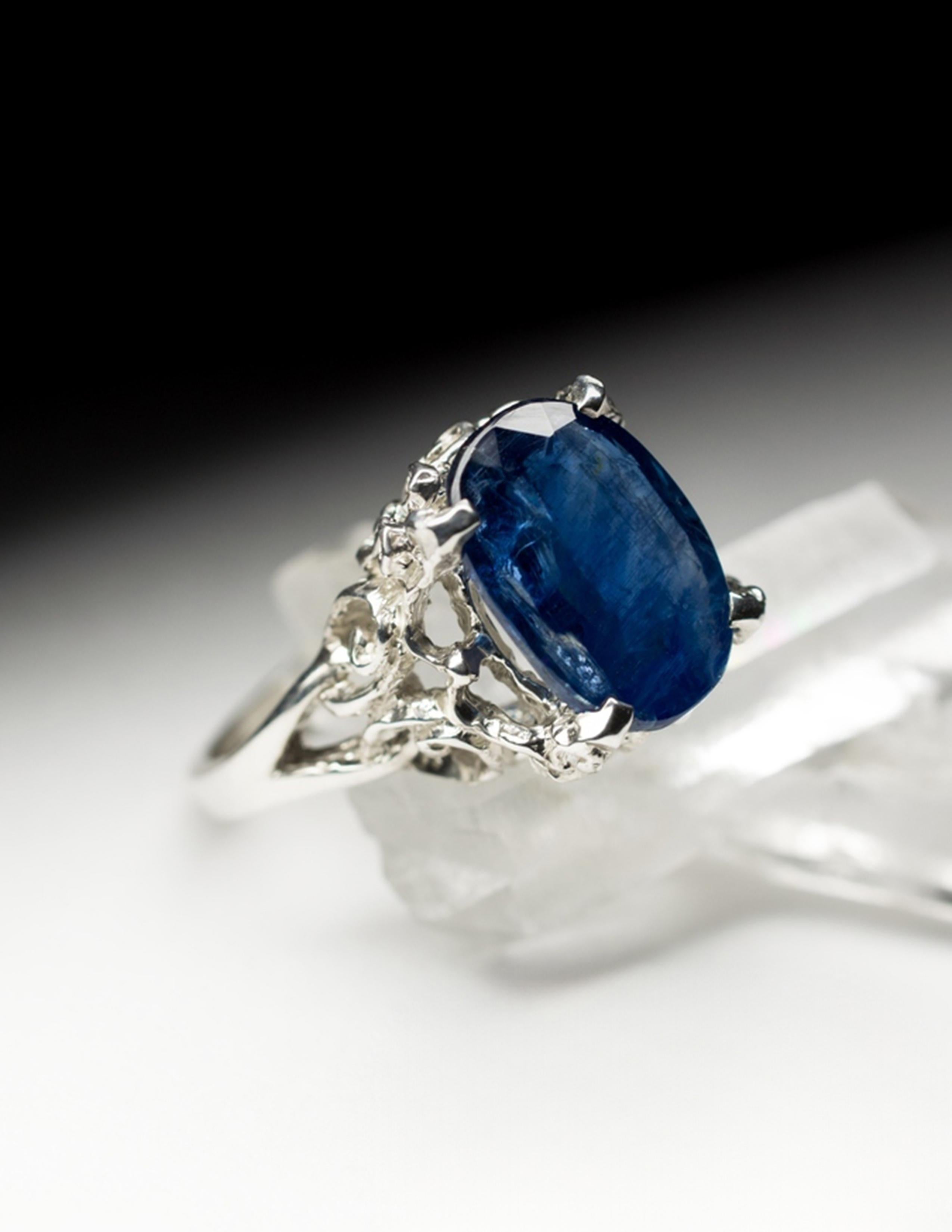 Anello d'argento con kianite Fancy Oval Dark Blue Brunnera Flower Gemstone Vintage in vendita 1