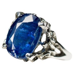 Bague fantaisie en argent avec fleur de brunnera bleu foncé ovale vintage