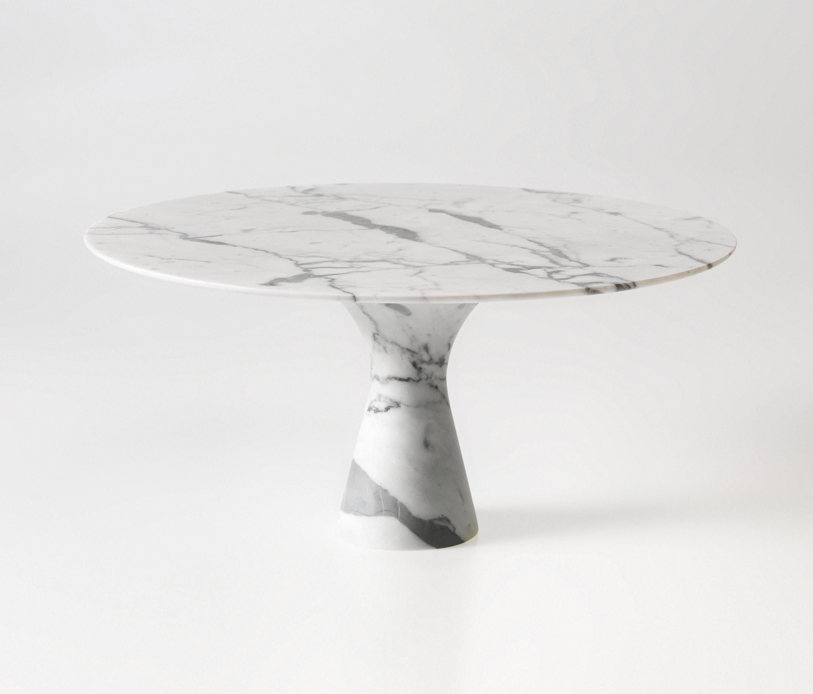 italien Table ovale contemporaine raffinée Kyknos en marbre 210/75 en vente