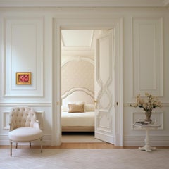 Tell Me More - Abstraktes figuratives Schweineportrait Ölgemälde in Goldrahmen