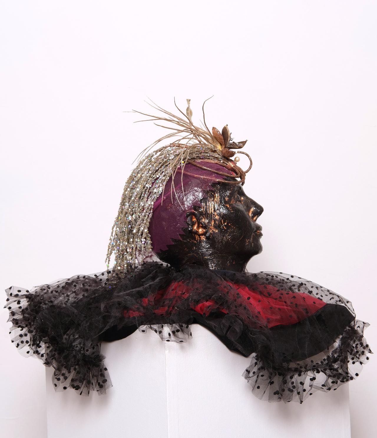 CREST - sculpture with fabric and headdress - Sculpture by Kymia Nawabi