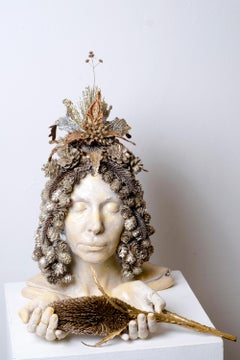 THIRD EYE - sculpture avec pomme de pin et coiffe