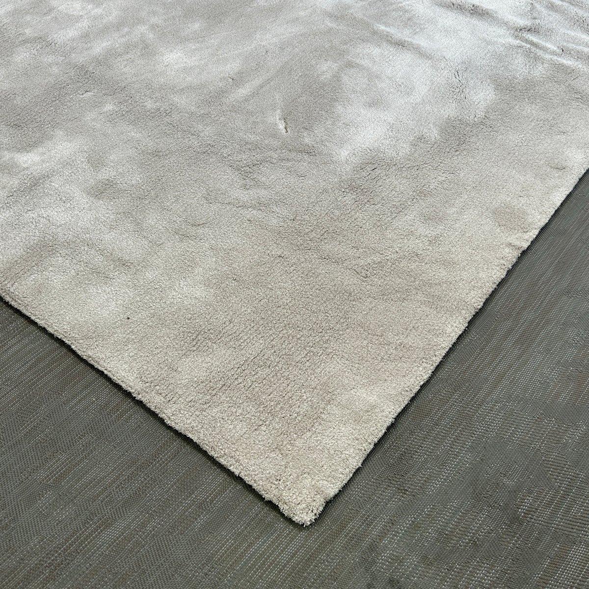 German Kymo Airy Premium Rug For Sale