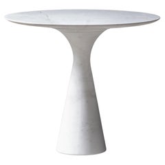 Zeitgenössischer Kynos-Beistelltisch aus Marmor 62/45