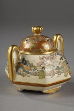 Kyo Satsuma teapot and perfume burner by Kinkozan Kyoto