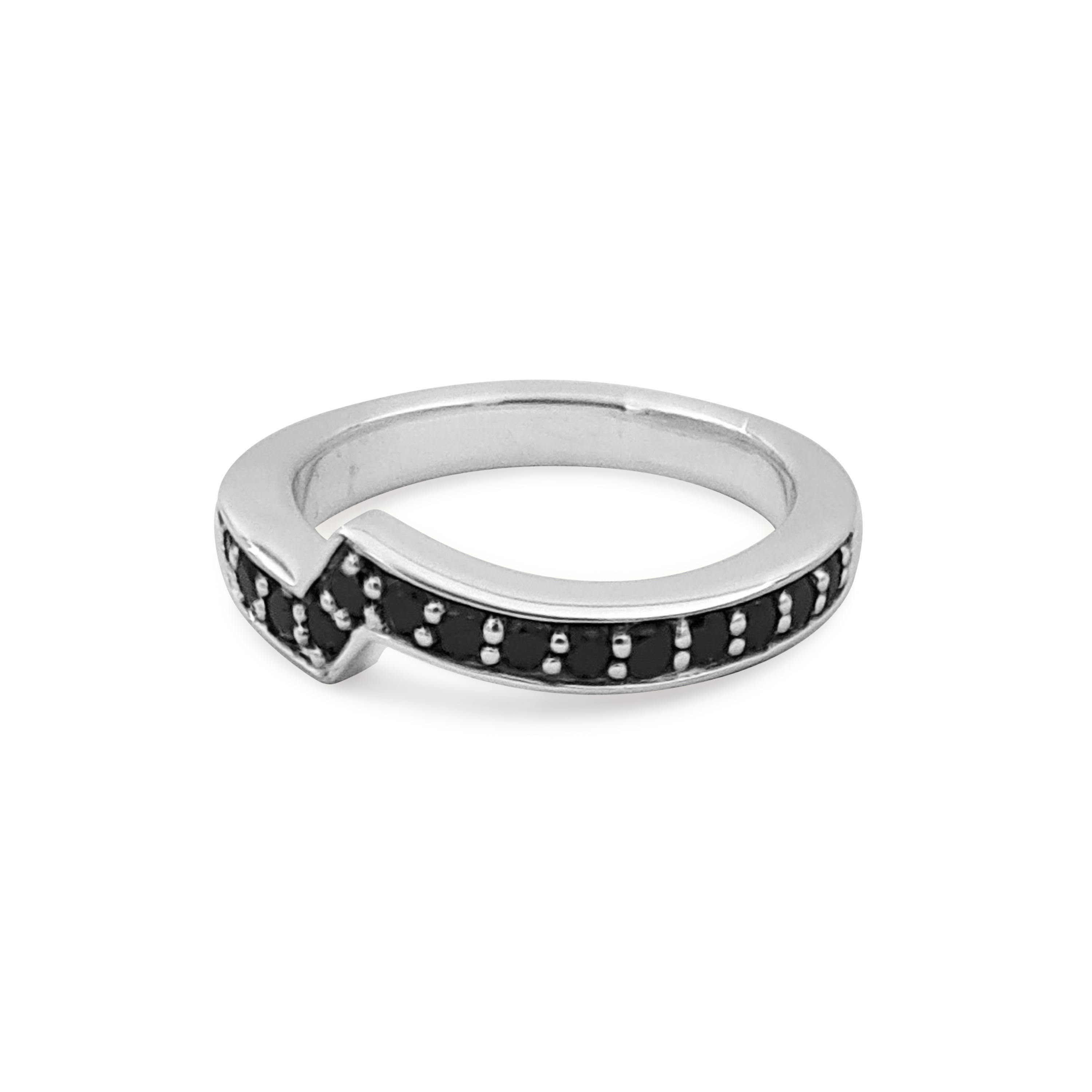 Indulge in the timeless sophistication of the Black Diamond 1ct Ring from Stephen Dweck's Kyoto Collection. Meticulously crafted in 925 sterling silver, this ring, measuring at 0.89