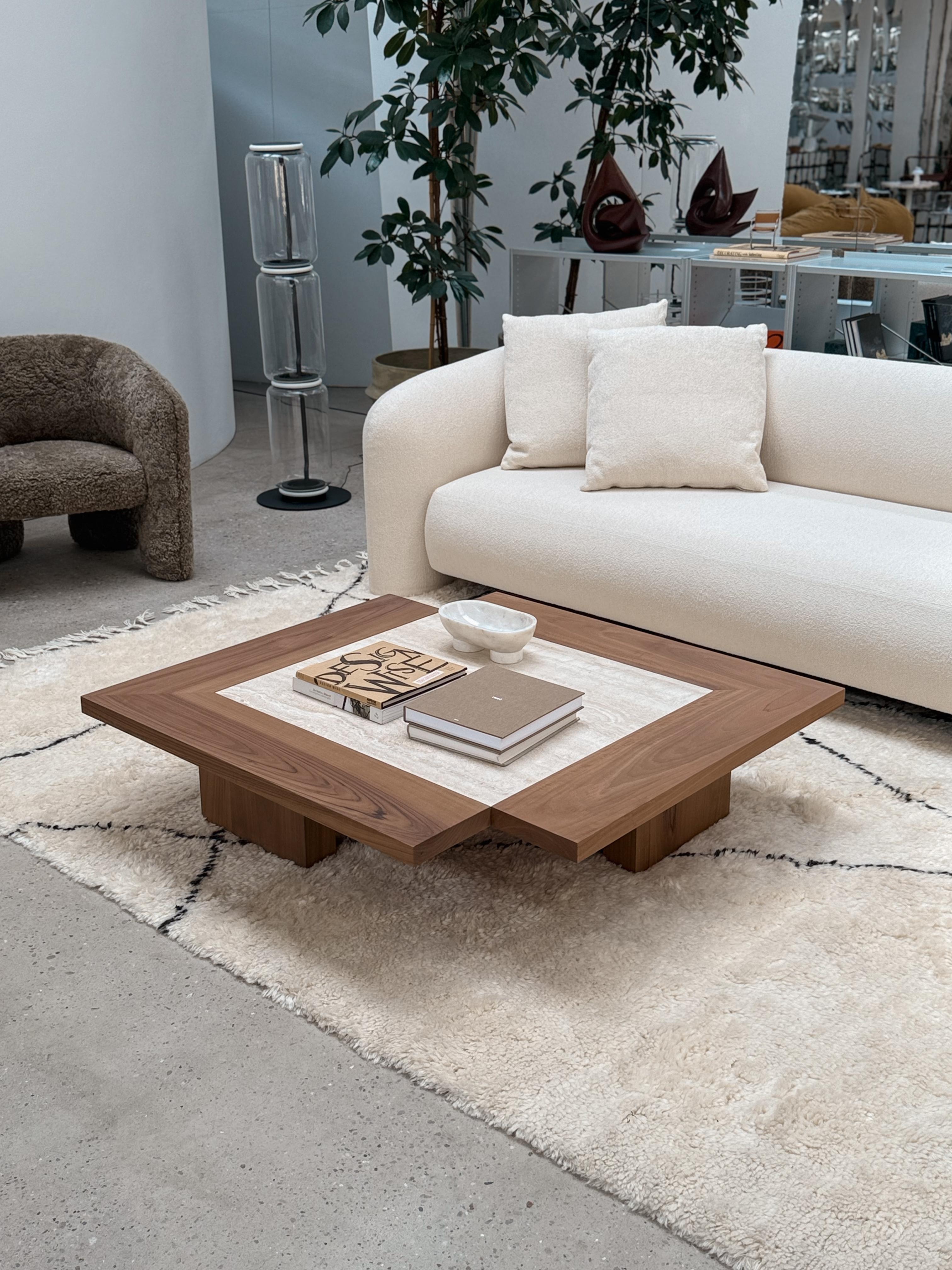 Table basse Kyoto Neuf - En vente à Milano, Lombardia