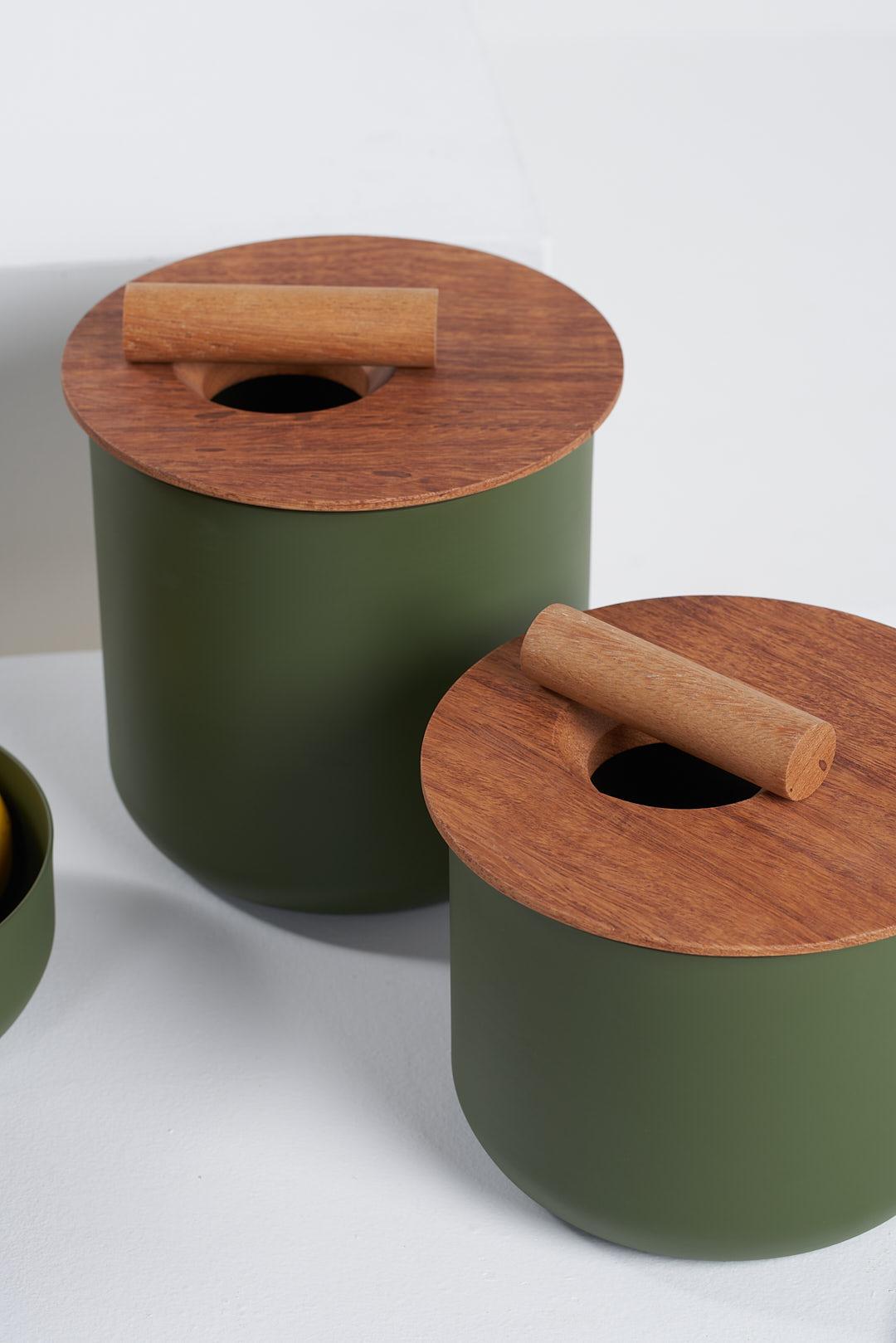 Minimalist Kyoto Collection, Aluminium and Wood 4 Pots Set For Sale