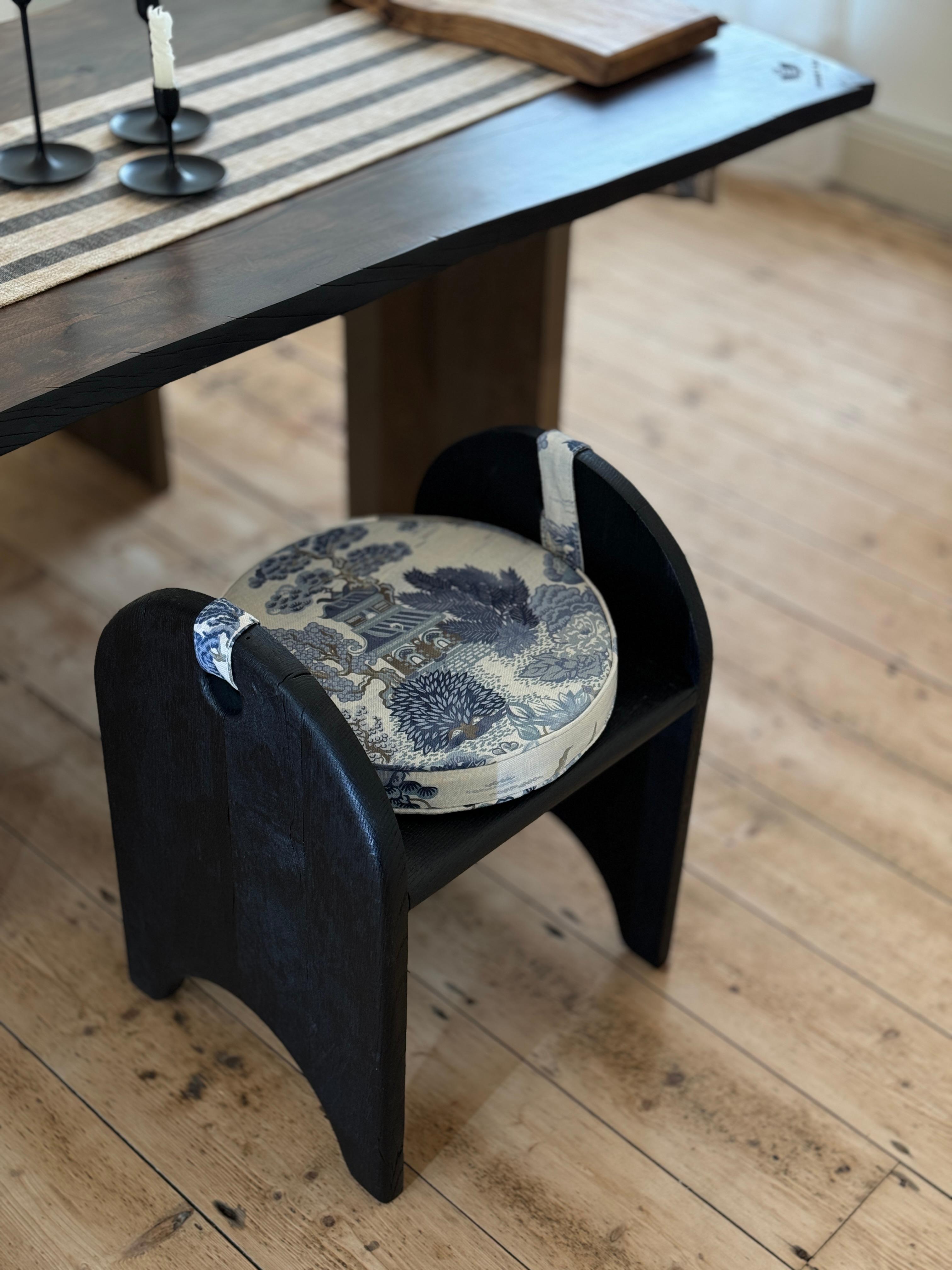Britannique Tabouret Oak Charred lin en vente