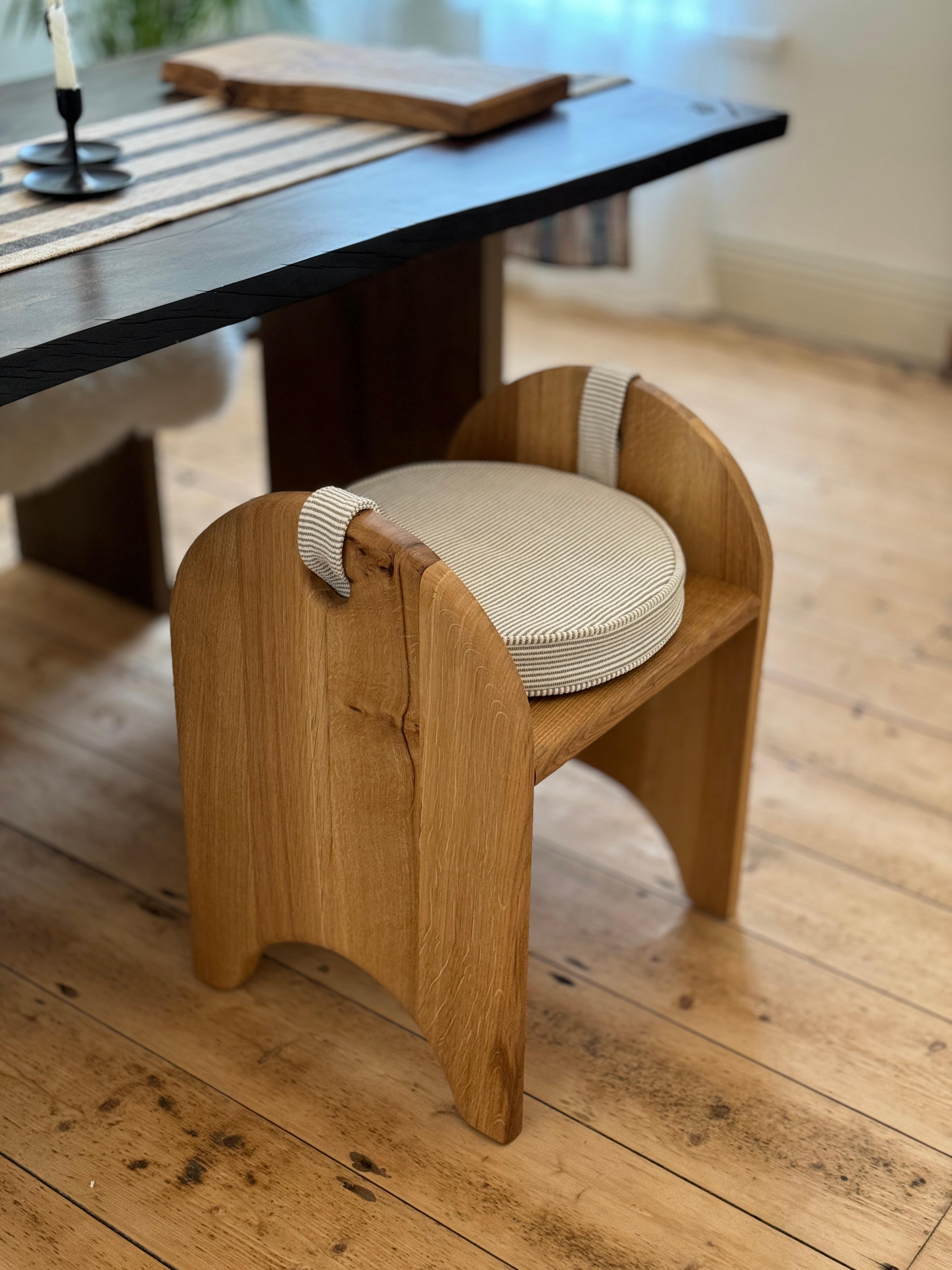 Sgabello Oak in lino in vendita 2