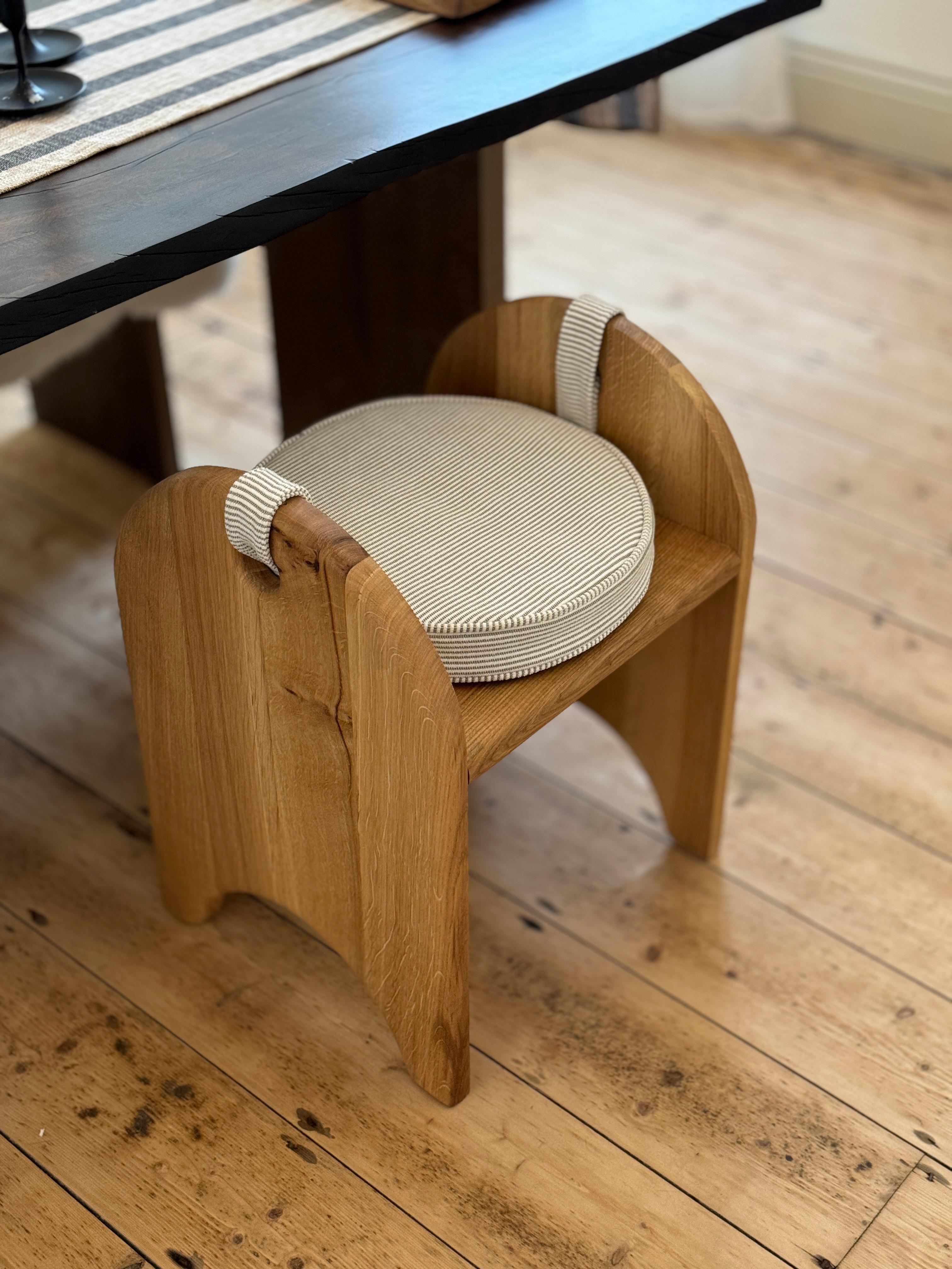 Britannico Sgabello Oak in lino in vendita