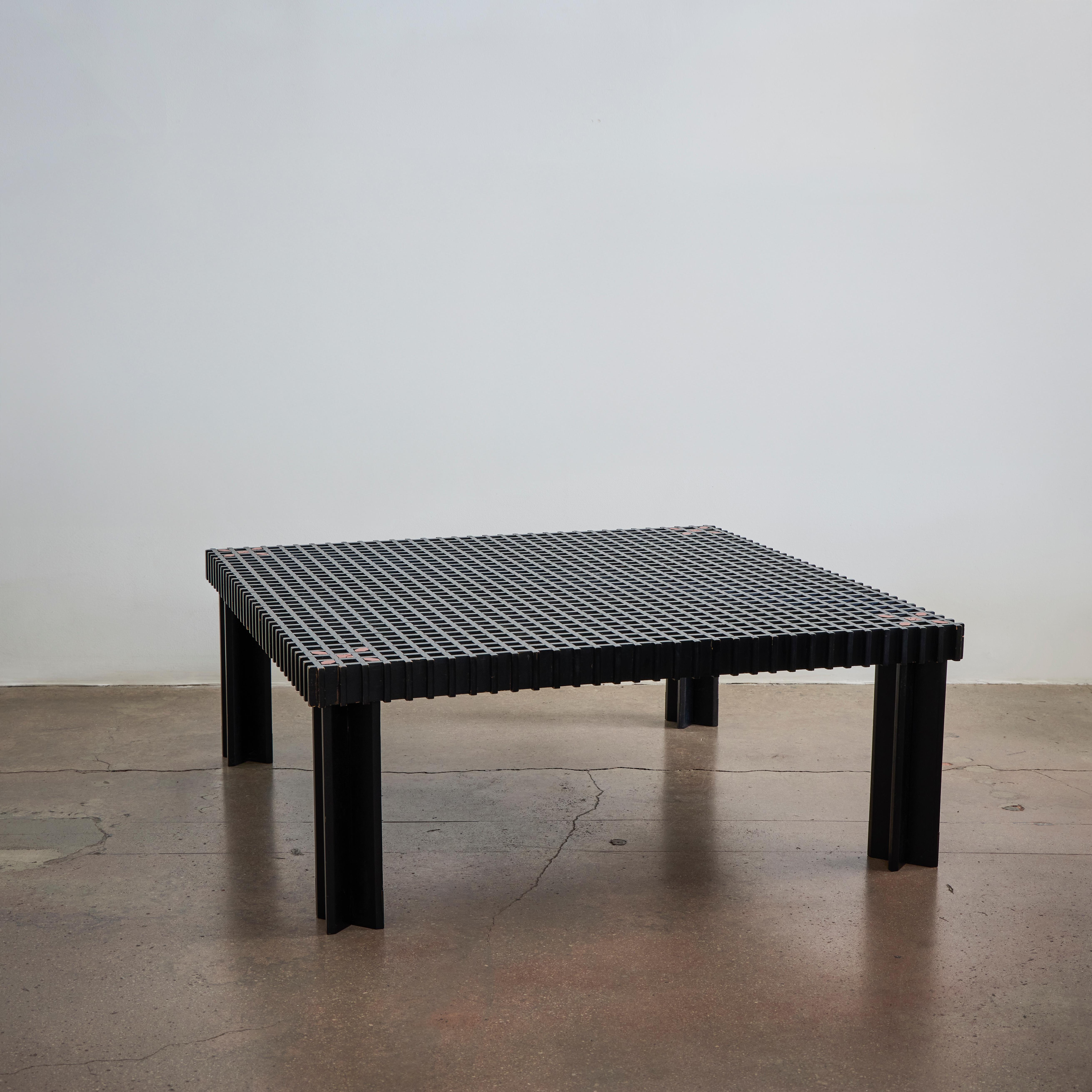 Mesa Kyoto de Gianfranco Frattini y Pierluigi Ghianda finales del siglo XX en venta