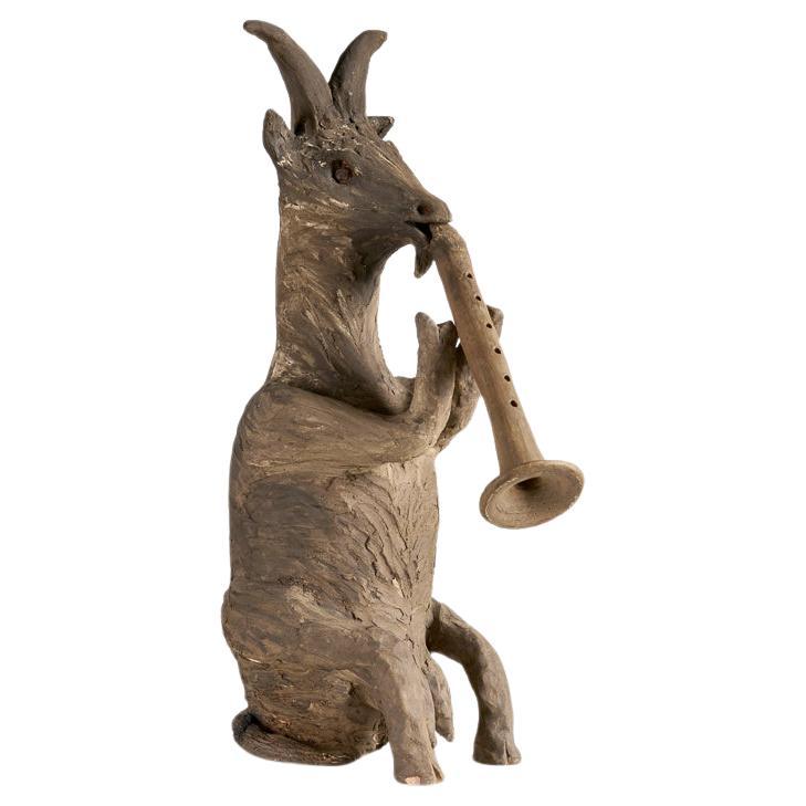 Kyriaki Moustaki, sculpture d'une chèvre en céramique raku, France, vers 2024.