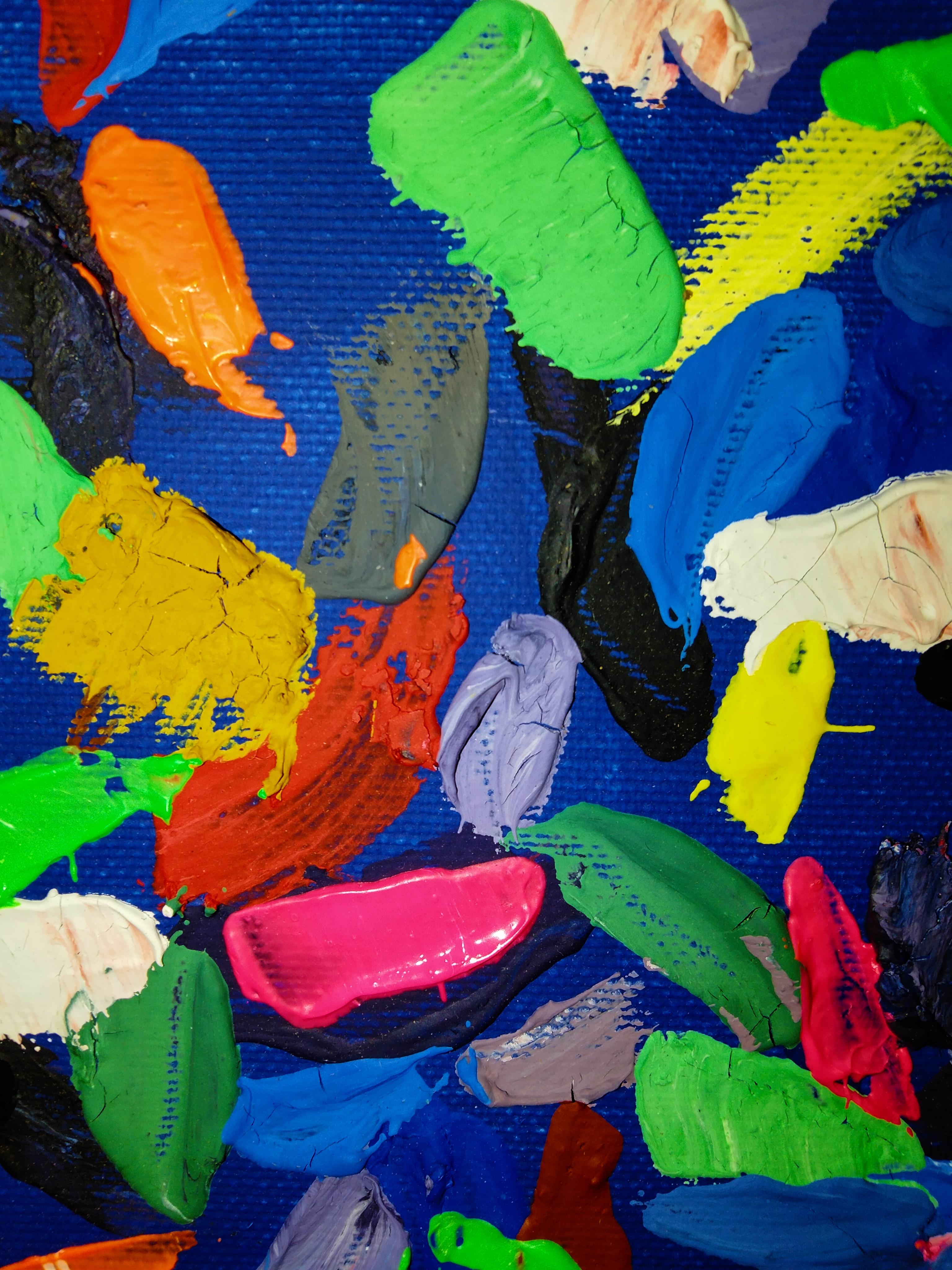 Triptychon. Besteht aus drei Teilen. Jede Größe ist 50-35 Zentimeter groß. Leinwand, Acryl, 50-105 cm.
    Dieses Gemälde ist von Frühlingsregen und blühenden Bäumen inspiriert. Ich male sehr gerne abstrakte Blumen. Ich male sie mit Gefühlen und der