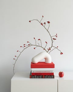 Kyuka Dual Flow Vase, Ikebana, modern ceramics