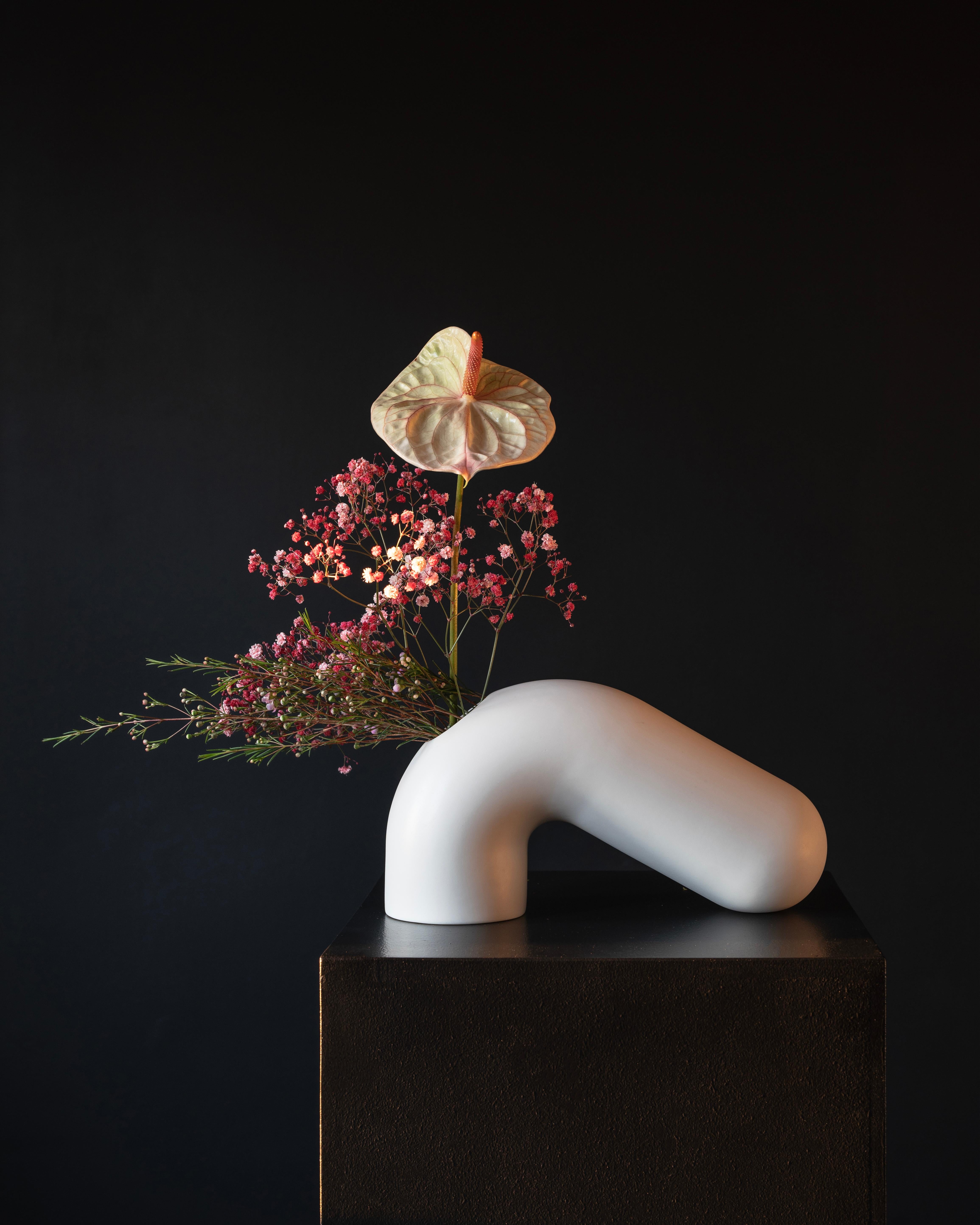 Modern Kyuka Dual Flow Vase, Ikebana, modern ceramics For Sale