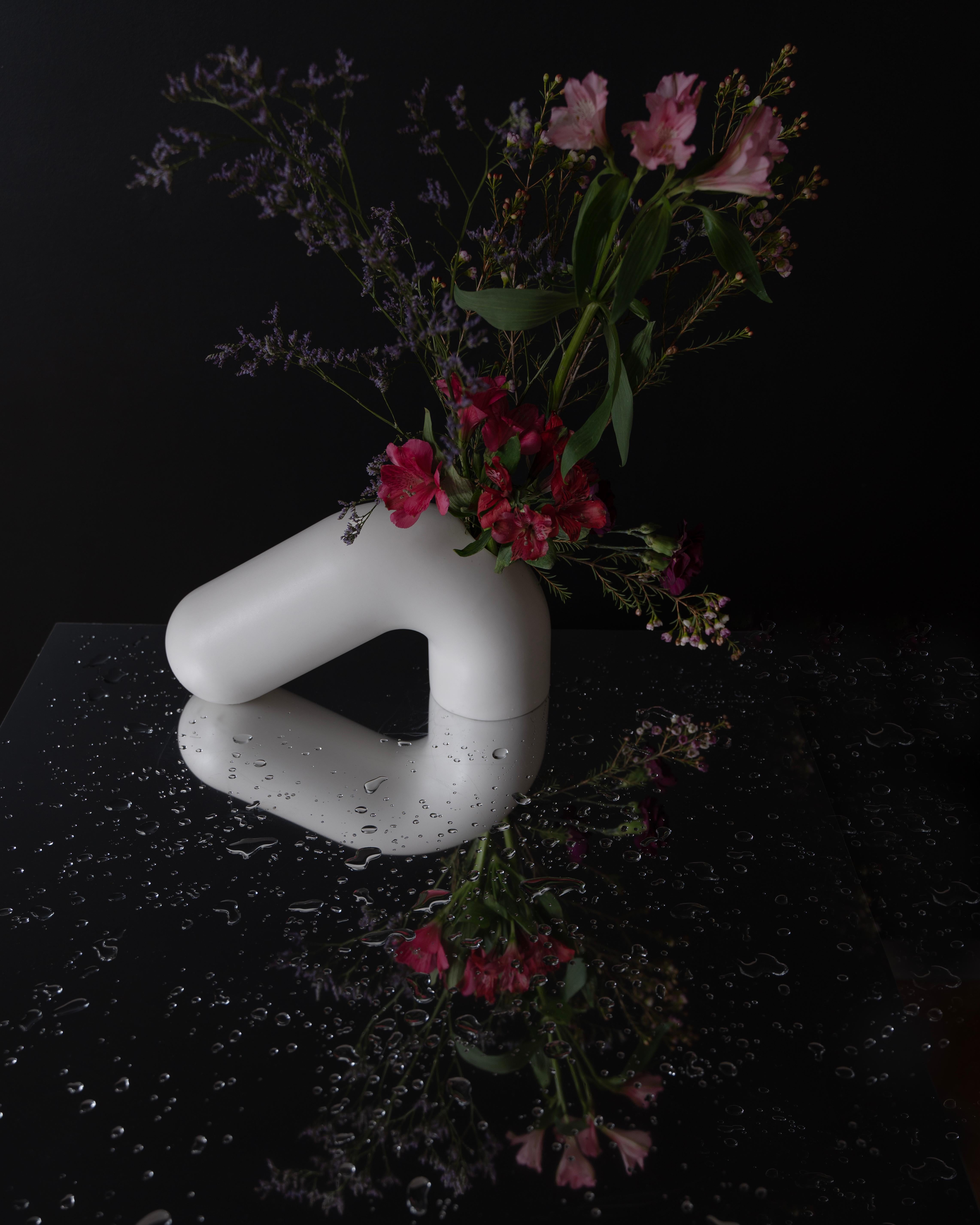 Contemporary Kyuka Dual Flow Vase, Ikebana, modern ceramics For Sale