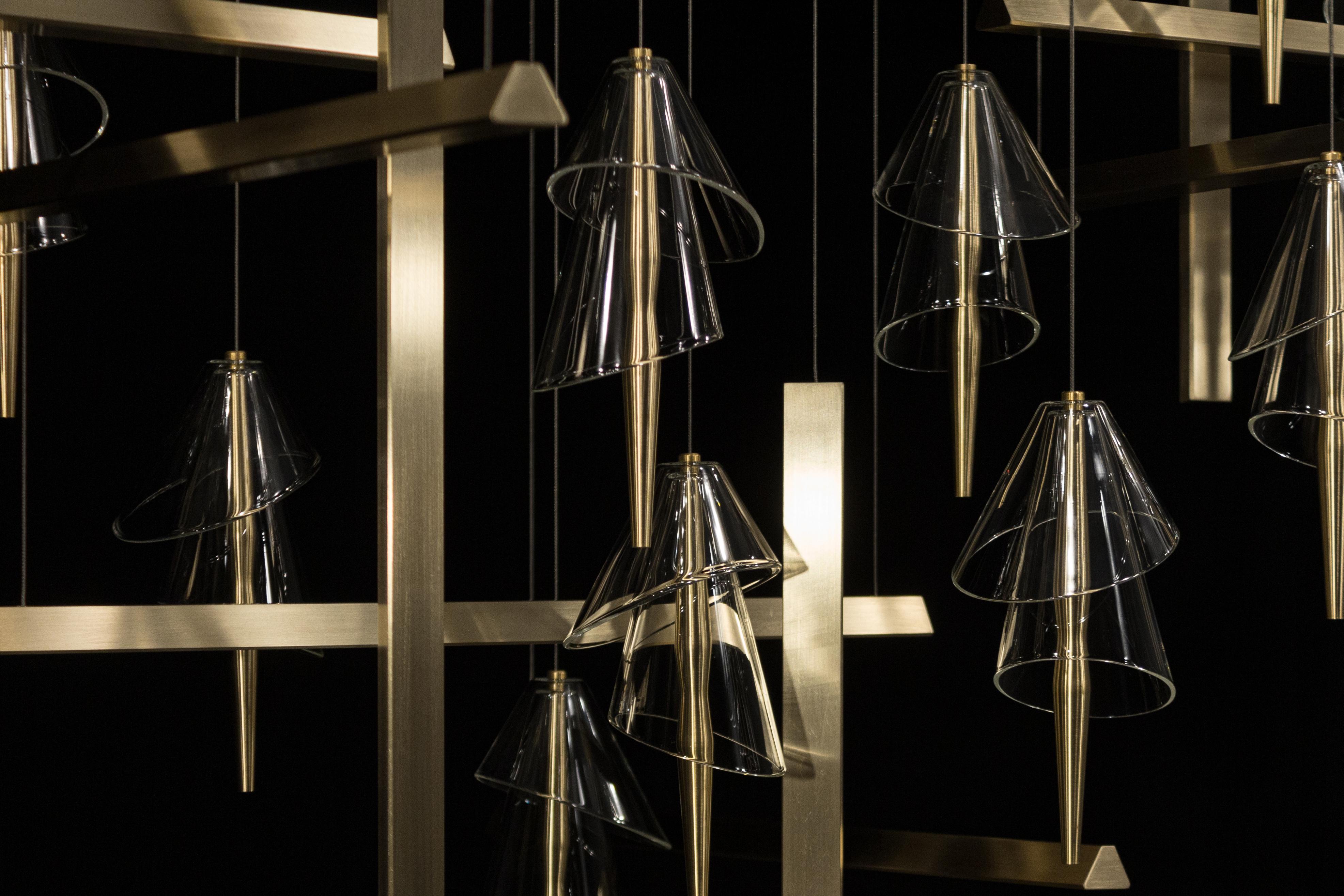 XXIe siècle et contemporain L 2500 Prismes avec Ballerines Suspension Lamp C by Tanuj Arora en vente