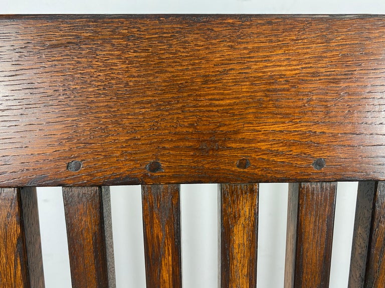 L and J.G. Stickley Oak Arts & Crafts Mission Bench In Good Condition For Sale In Buffalo, NY