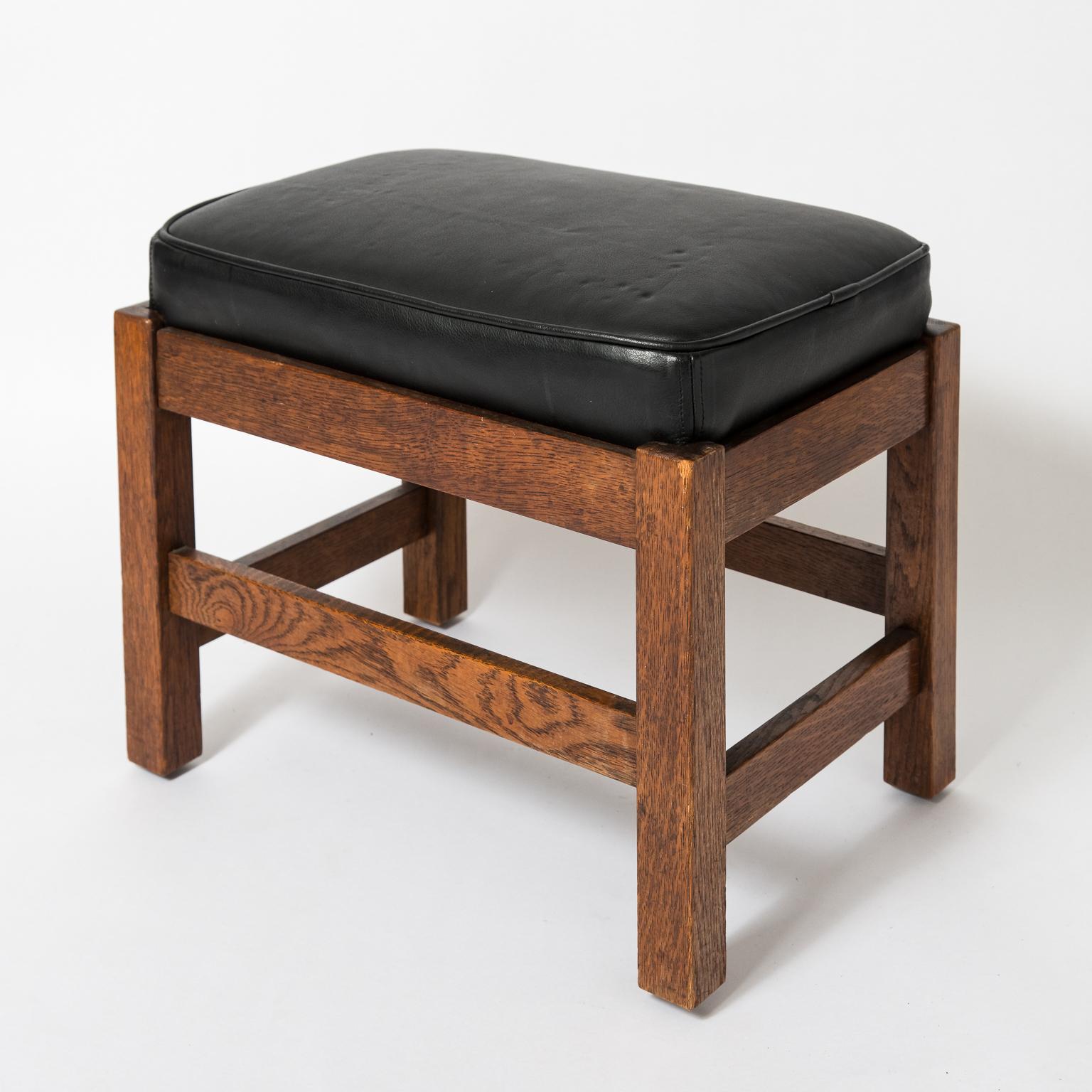 Early 20th Century L and J.G Stickley Stool #397 For Sale