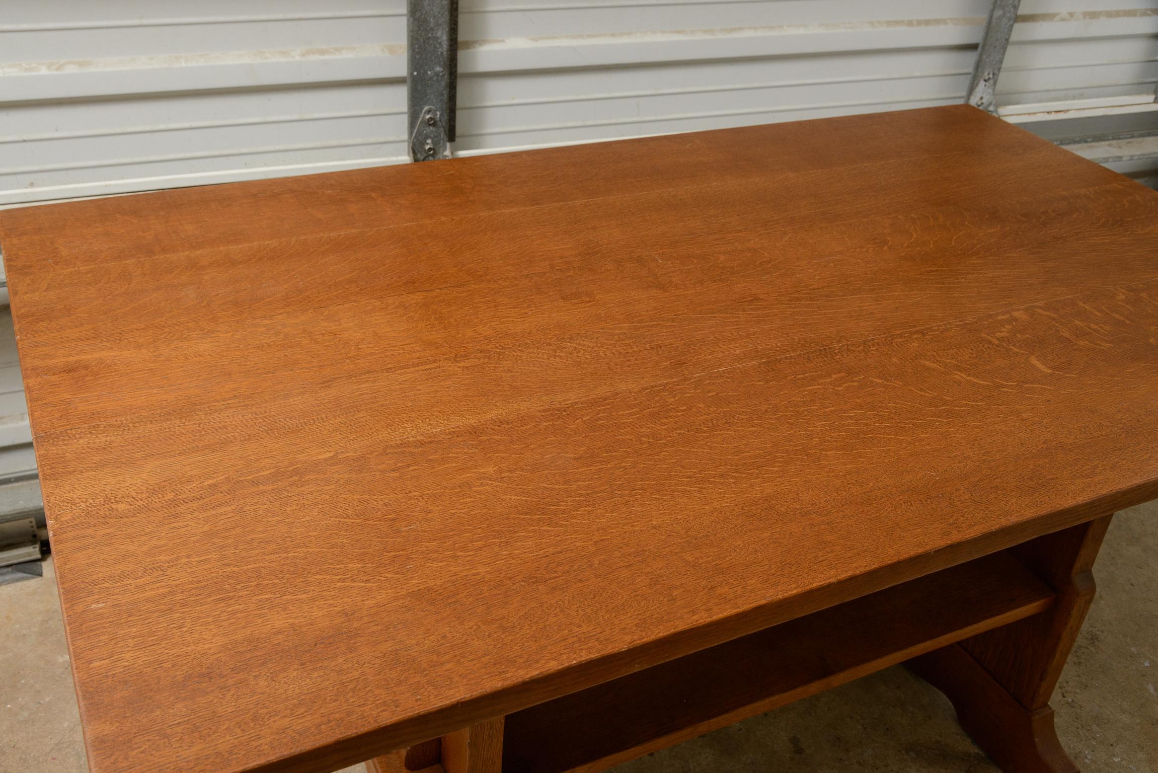 L y J.G. Mesa caballete Stickley en Bueno estado para la venta en West Palm Beach, FL