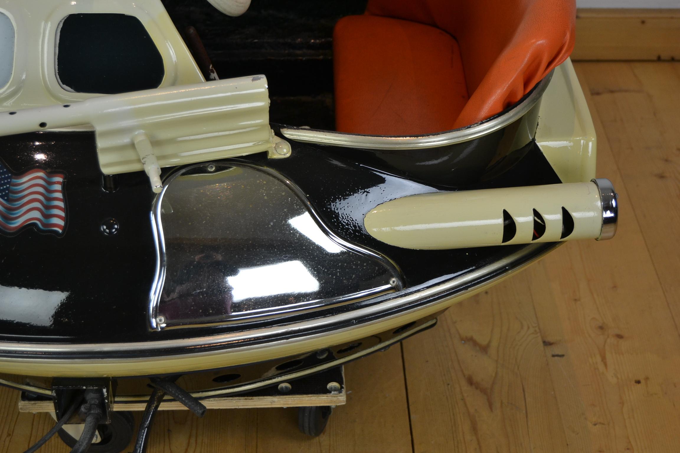 L' Autopède Ufo Carnival Ride Seat, Space Age, Belgium, Late 1950s 1