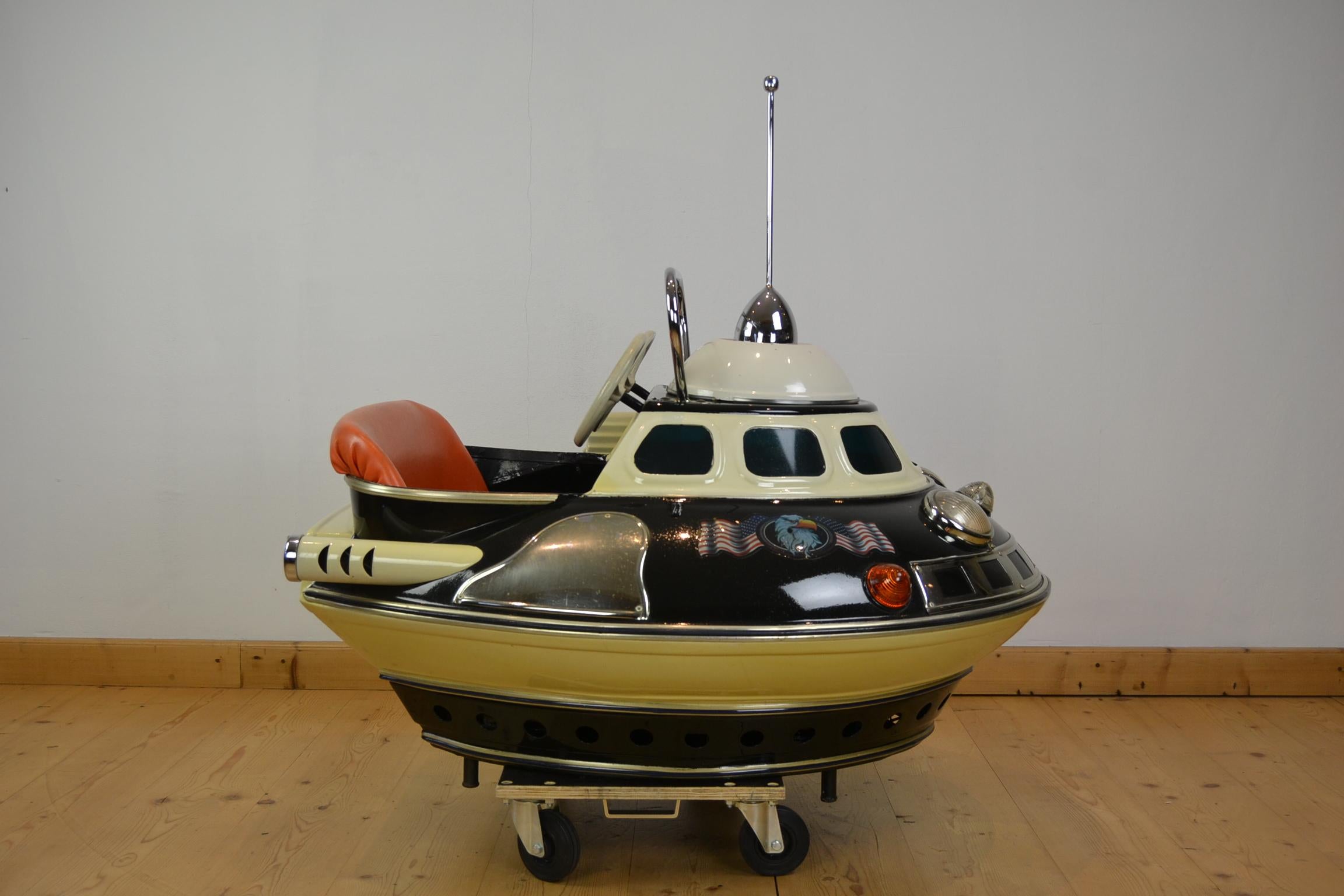 L' Autopède Ufo Carnival Ride Seat, Space Age, Belgium, Late 1950s 8