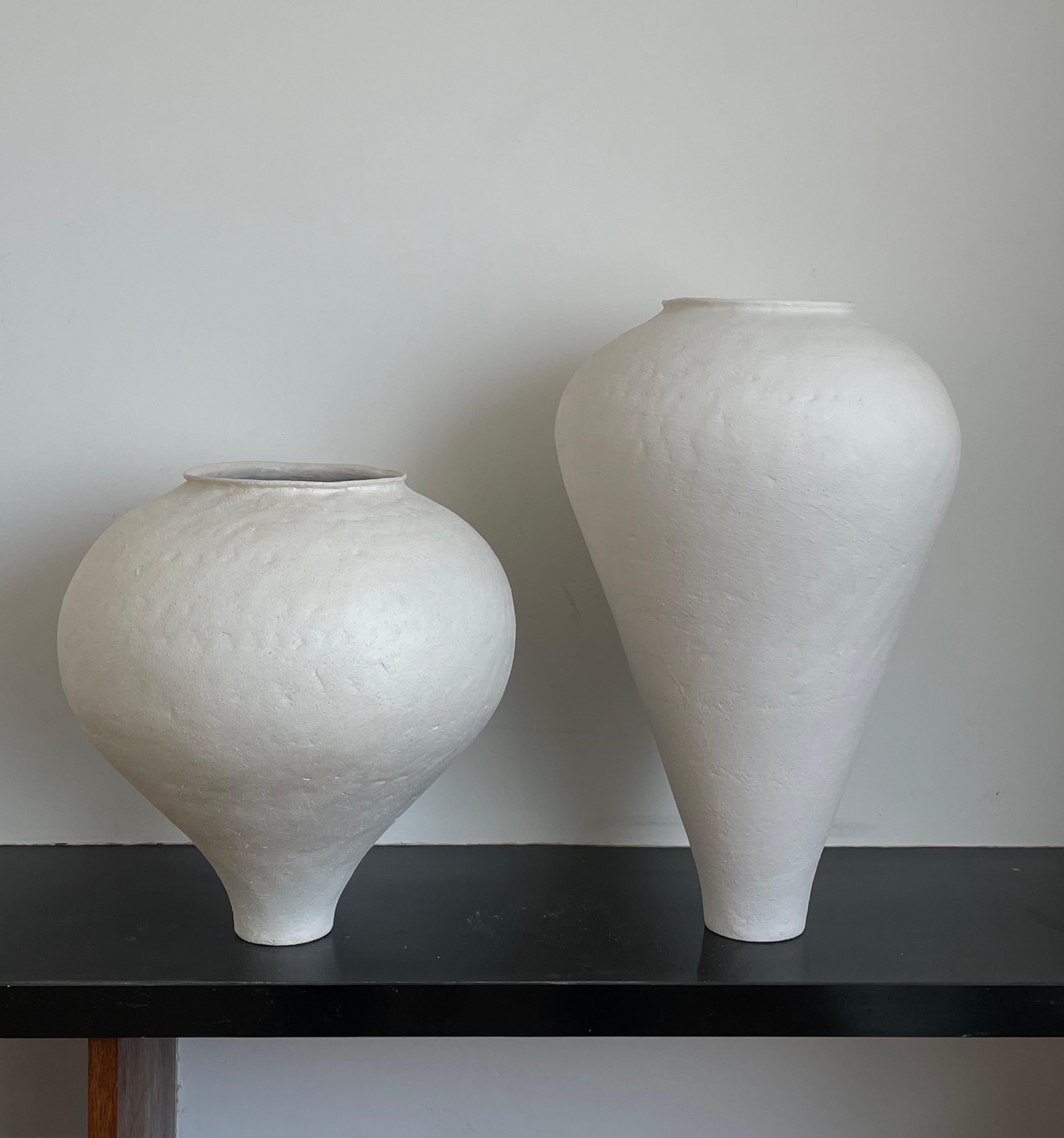 Altro Vaso in ceramica I.L.A. in bianco opaco di Mathilde Martin in vendita