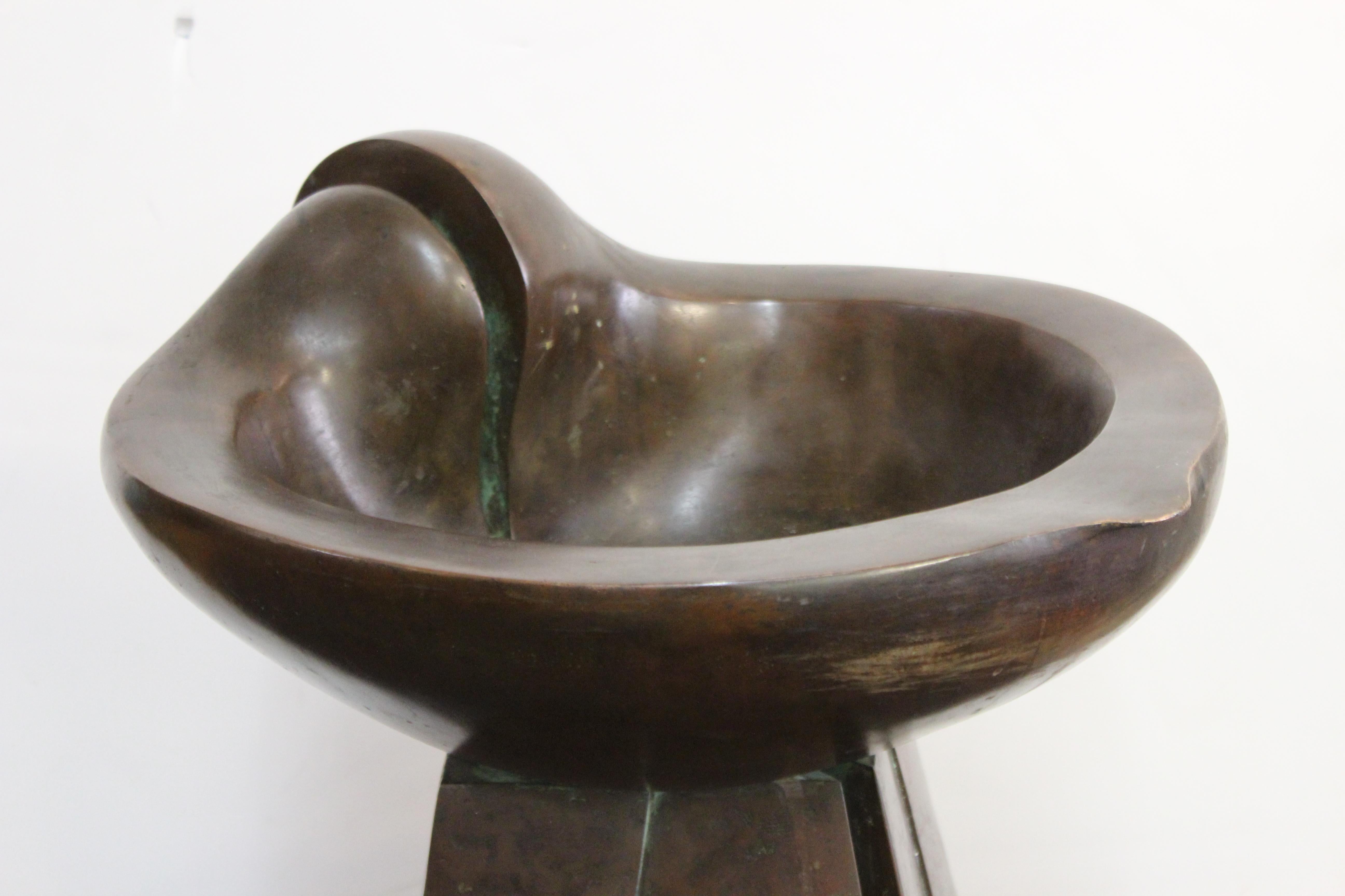 L. Filippi Abstract Bronze Outdoor Fountain on Granite Base For Sale 2