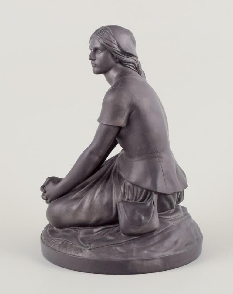 L. Hjorth, Bornholm.  Figura de Juana de Arco en terracota negra. siglo XX en venta