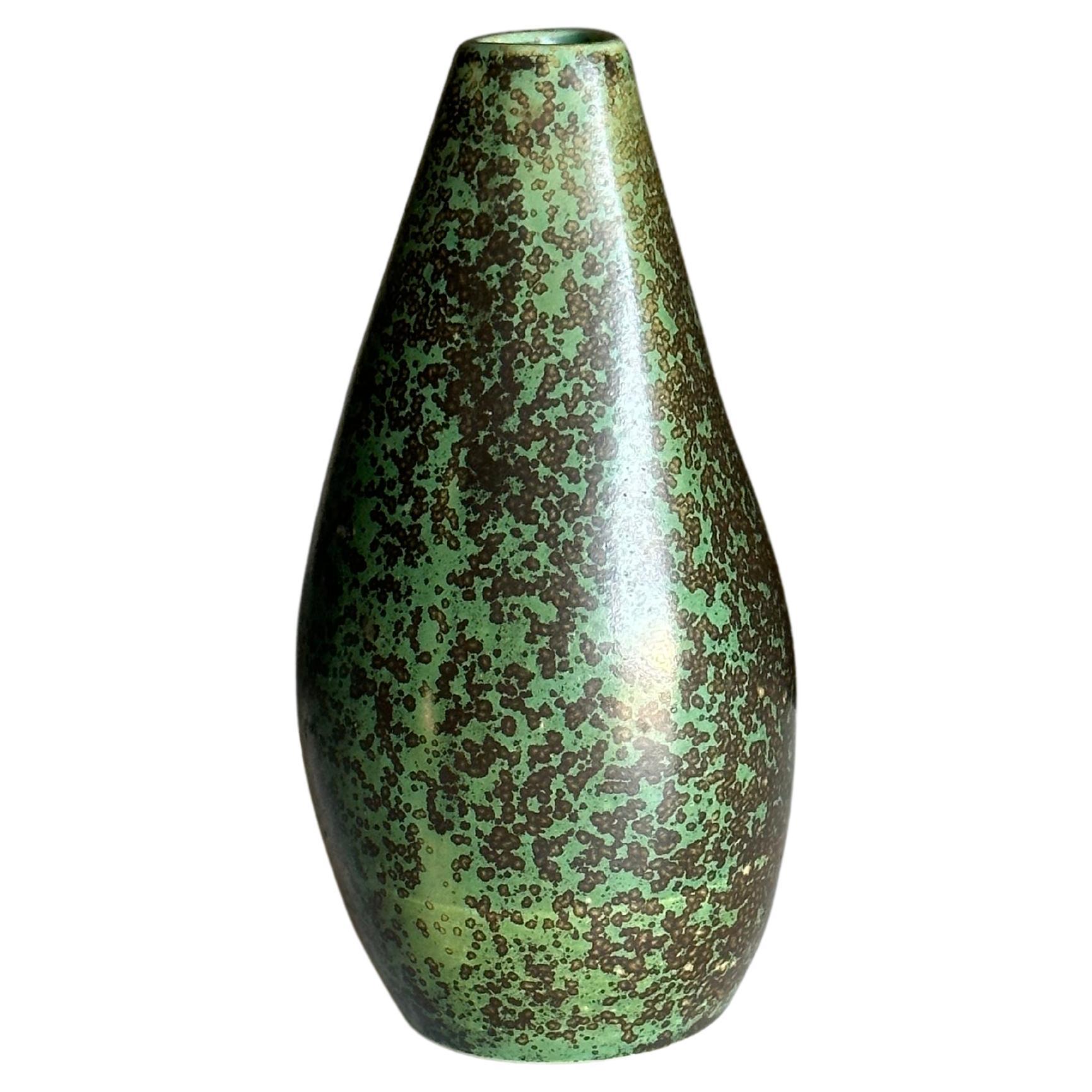 L. Hjorth Vase aus glasiertem Steingut